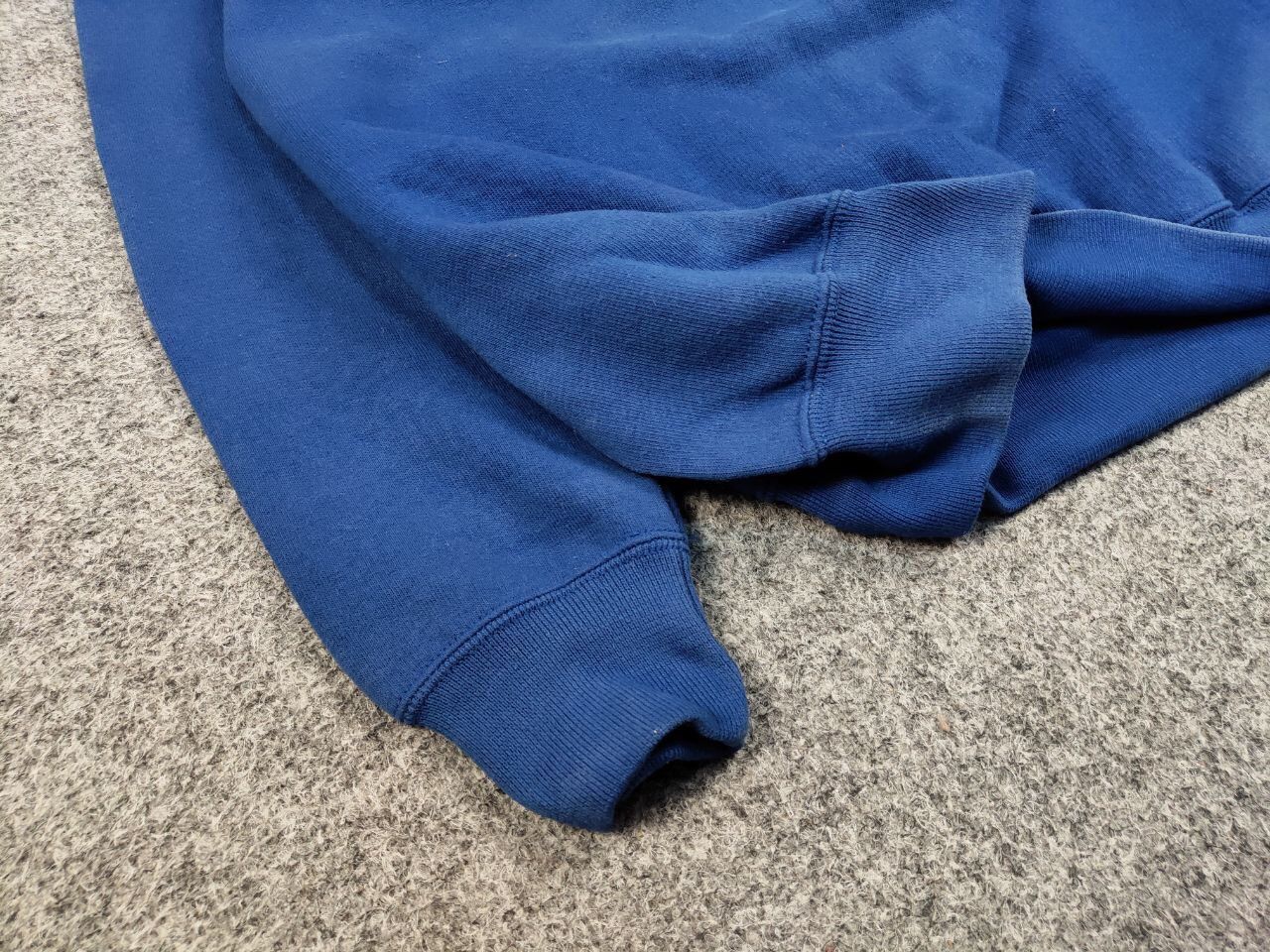 Russell Athletic Vintage 90s Russell Sun Faded "Anarchy" Crewneck Sweatshirt Size US XL / EU 56 / 4 - 6 Thumbnail