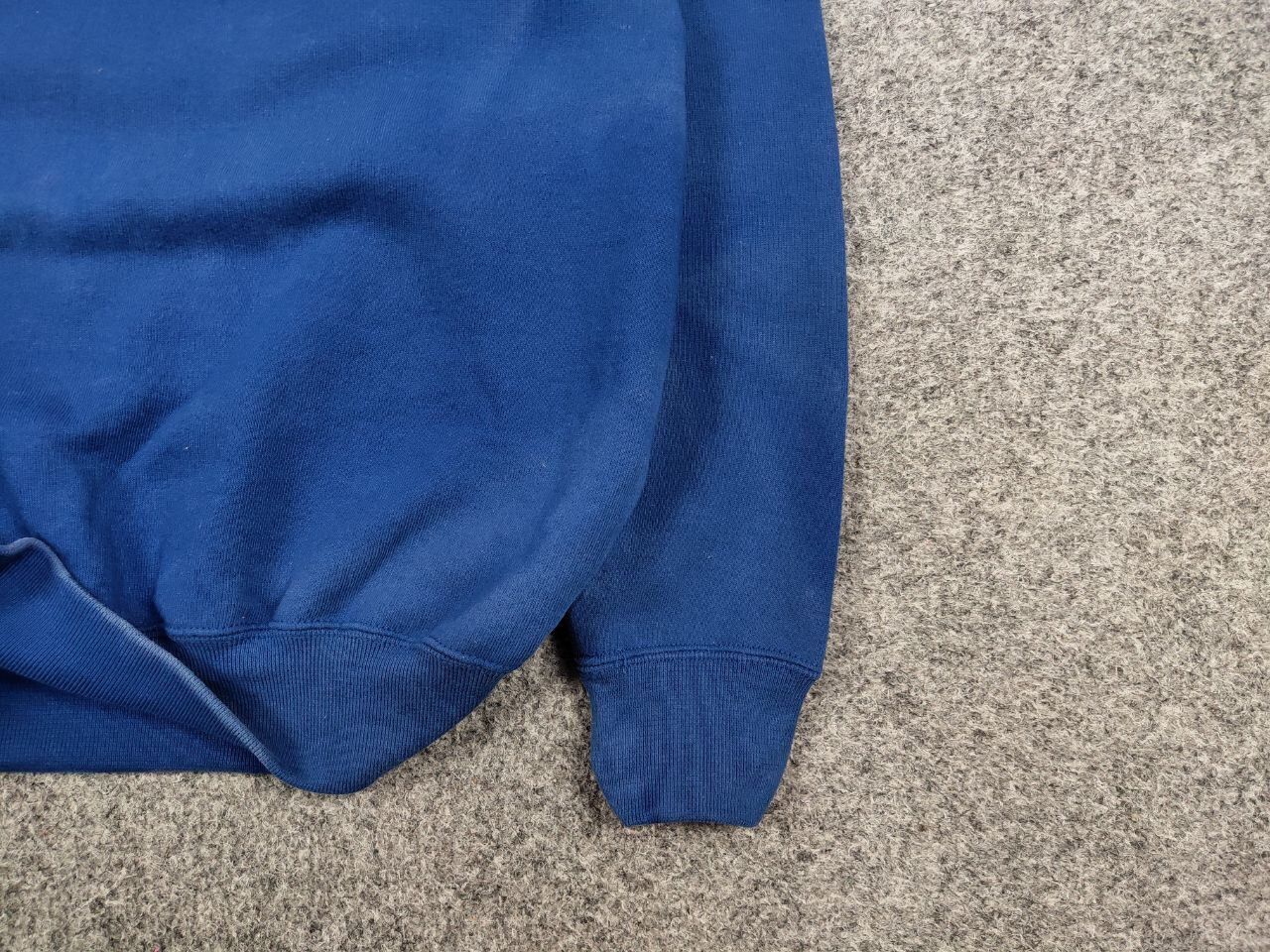 Russell Athletic Vintage 90s Russell Sun Faded "Anarchy" Crewneck Sweatshirt Size US XL / EU 56 / 4 - 10 Thumbnail