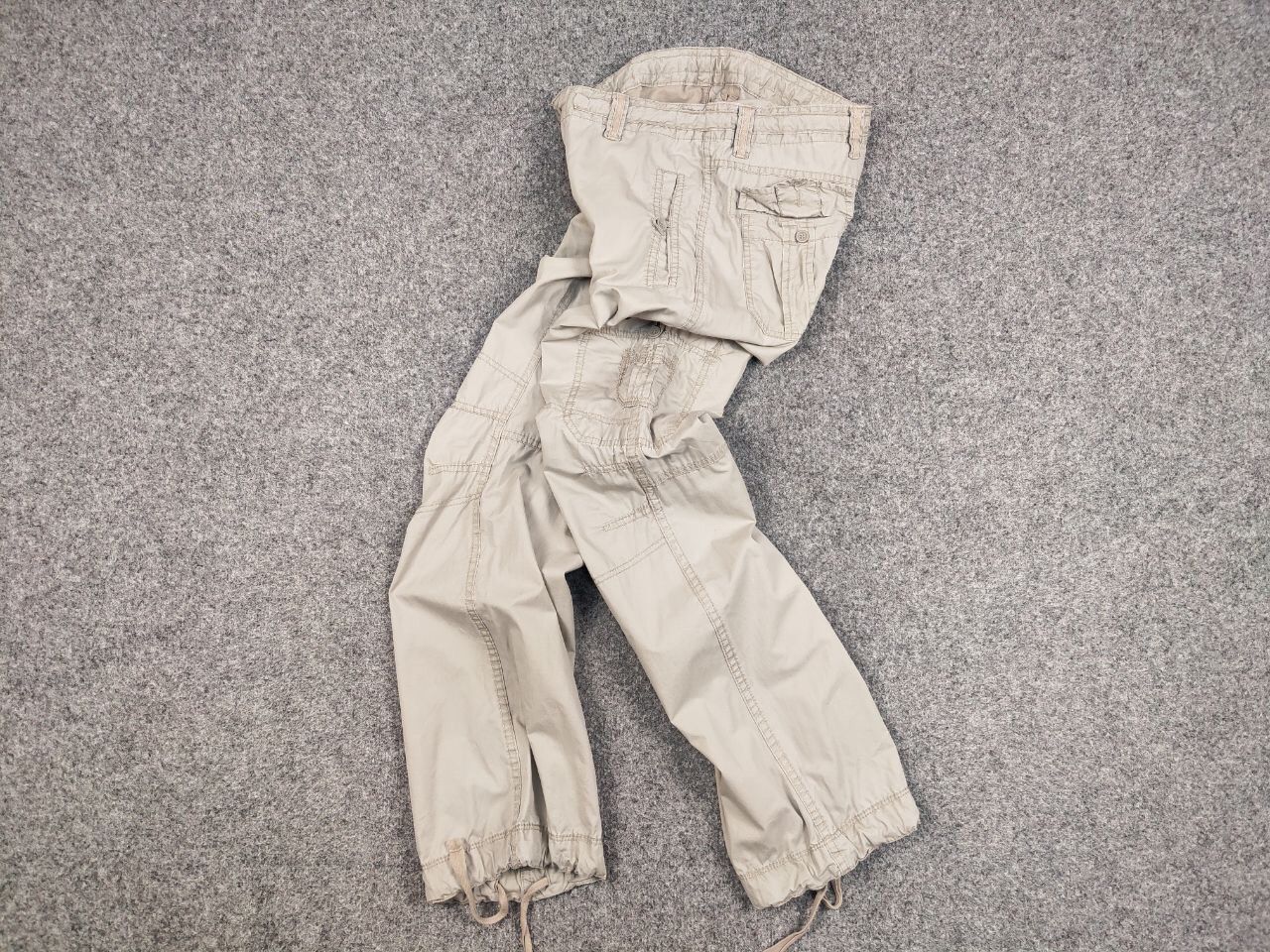 Japanese Brand Vintage 90's Cargo Bondage Beige Pants in Japanese style Size US 31 - 16 Thumbnail