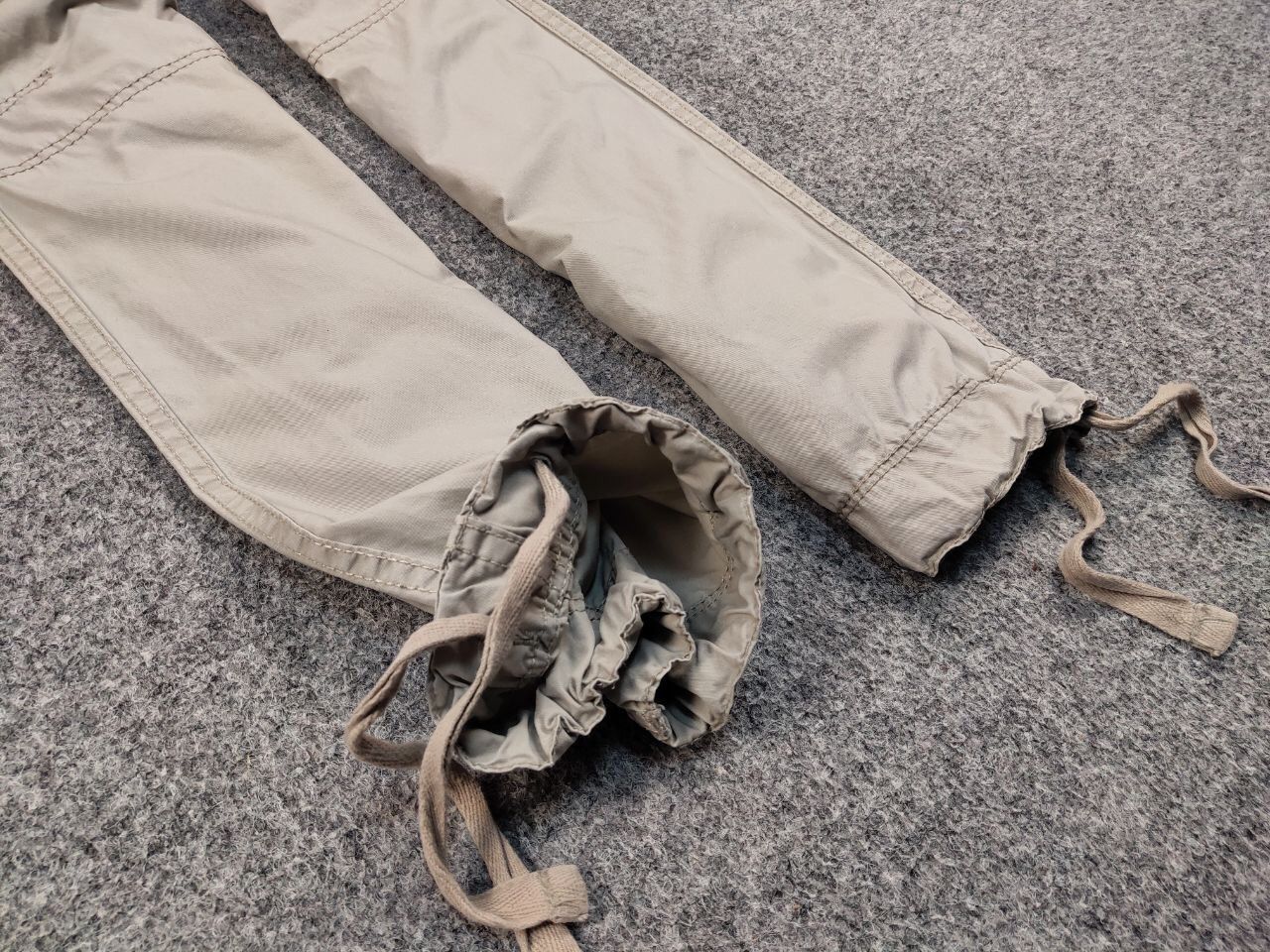 Japanese Brand Vintage 90's Cargo Bondage Beige Pants in Japanese style Size US 31 - 10 Thumbnail