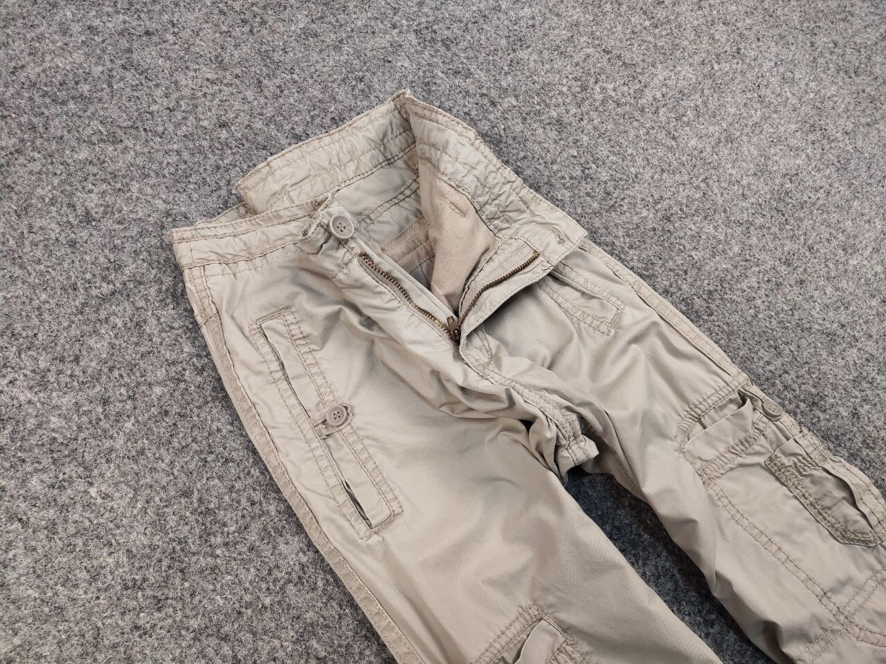 Japanese Brand Vintage 90's Cargo Bondage Beige Pants in Japanese style Size US 31 - 12 Thumbnail