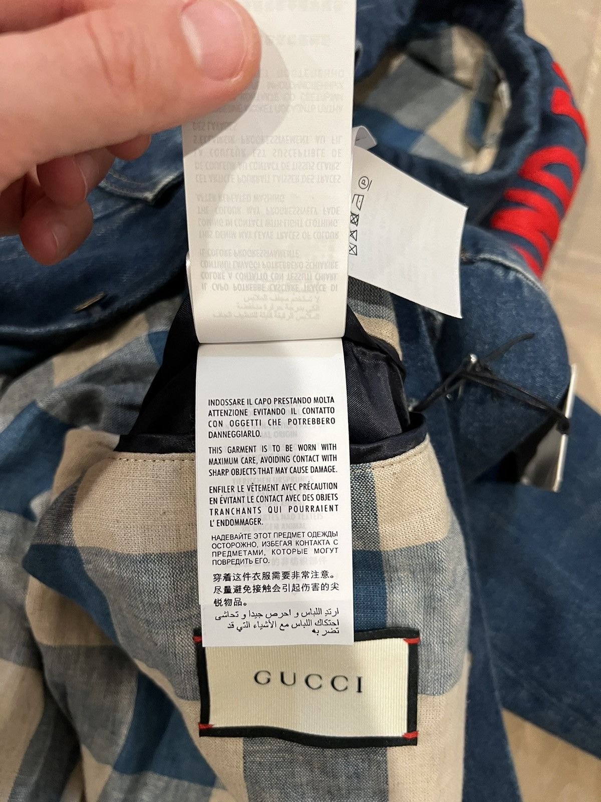 Gucci Gucci Men's Blue 'blind For Love' Denim Jacket size 52 Size US L / EU 52-54 / 3 - 10 Thumbnail