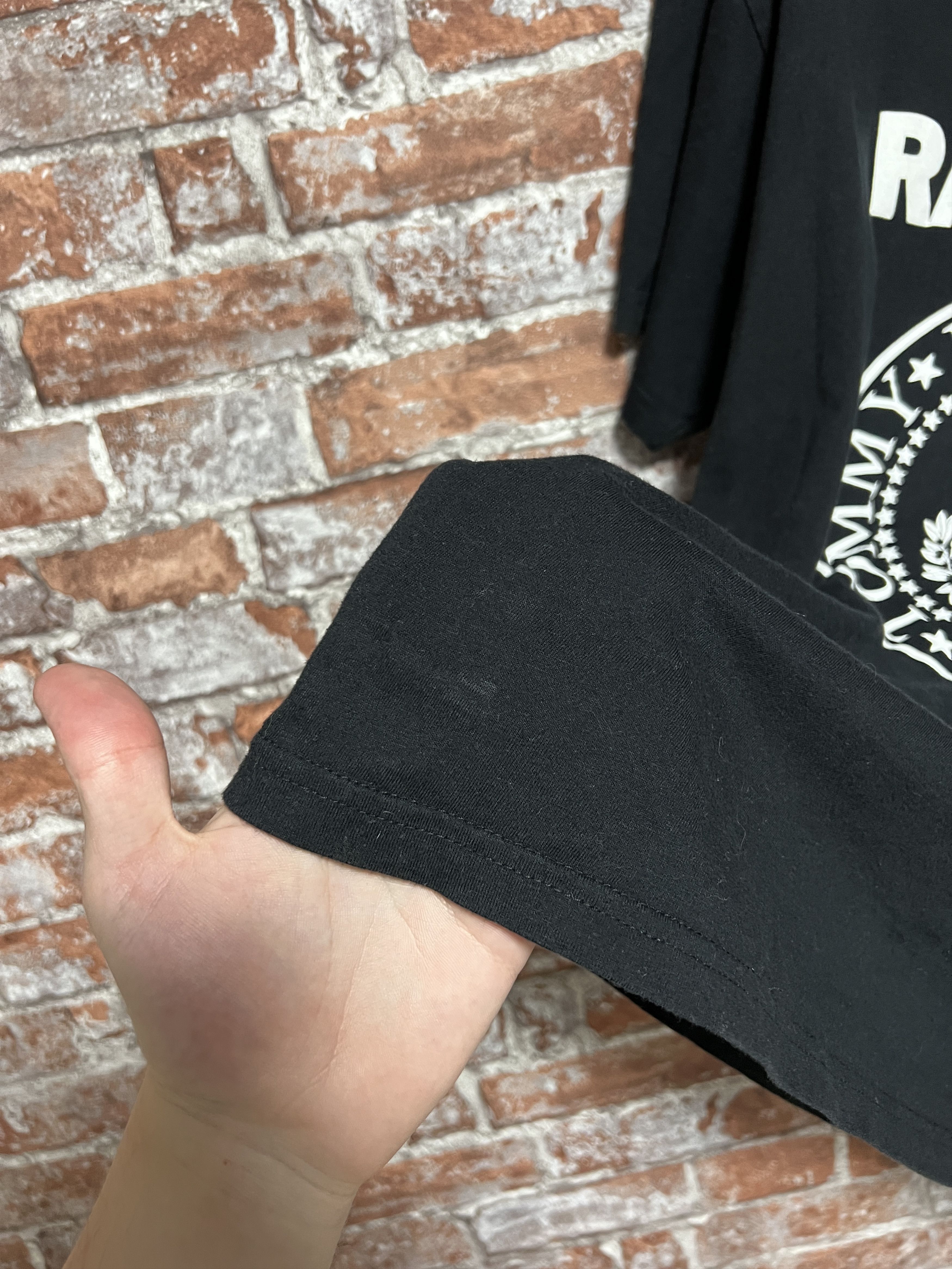 Band Tees Ramones 00s Vintage band tee Size US M / EU 48-50 / 2 - 10 Thumbnail