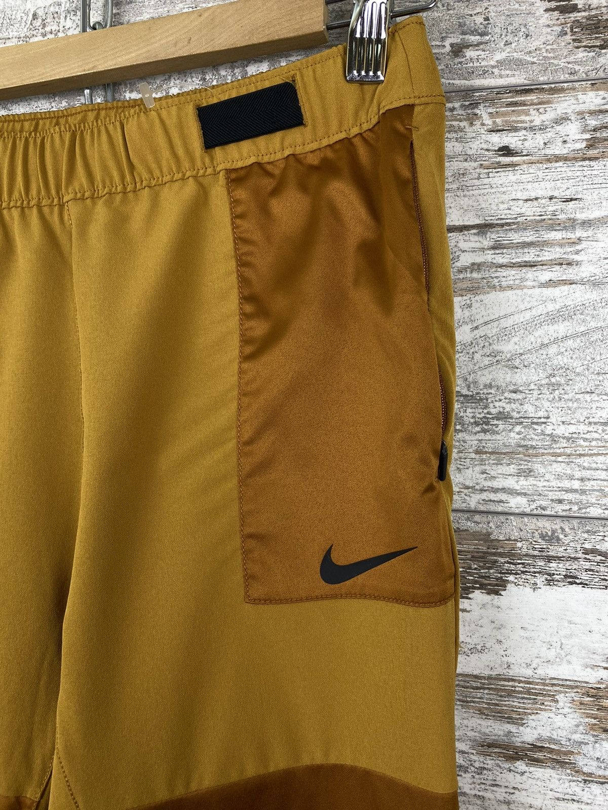 Nike Women’s Nike swoosh pants sweatpants y2k streetwear swoosh Size 26" / US 2 / IT 38 - 4 Thumbnail