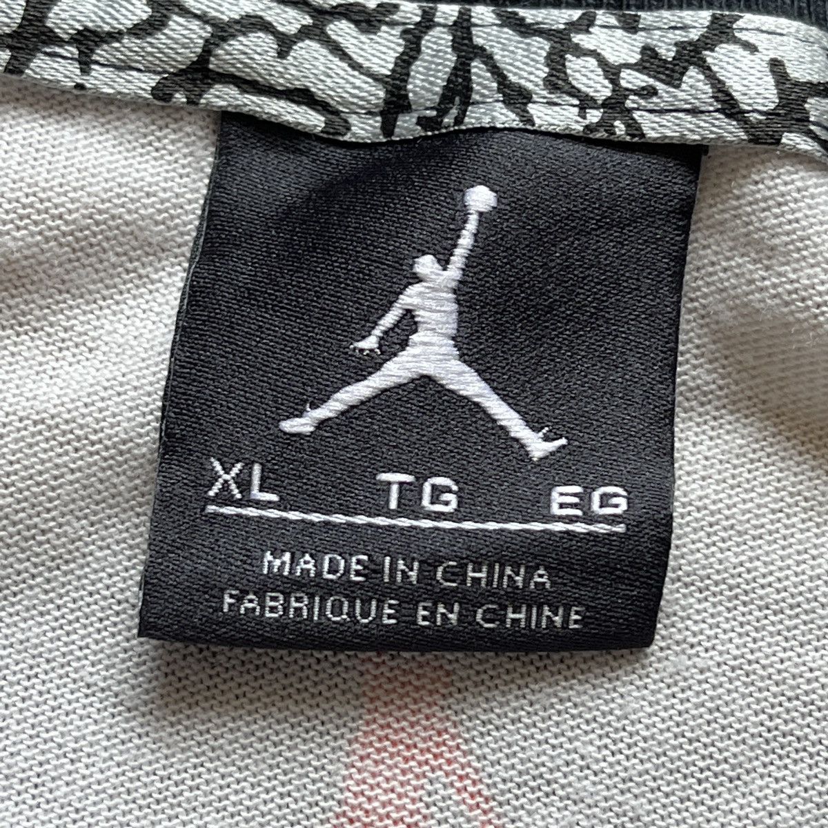 Jordan Brand × Nike Vintage Y2K Nike Air Jordan 23 Raglan TShirt 1985 Big Print Size US L / EU 52-54 / 3 - 6 Thumbnail