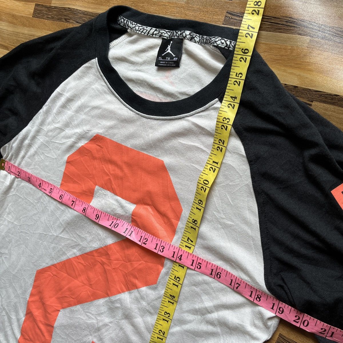 Jordan Brand × Nike Vintage Y2K Nike Air Jordan 23 Raglan TShirt 1985 Big Print Size US L / EU 52-54 / 3 - 3 Thumbnail
