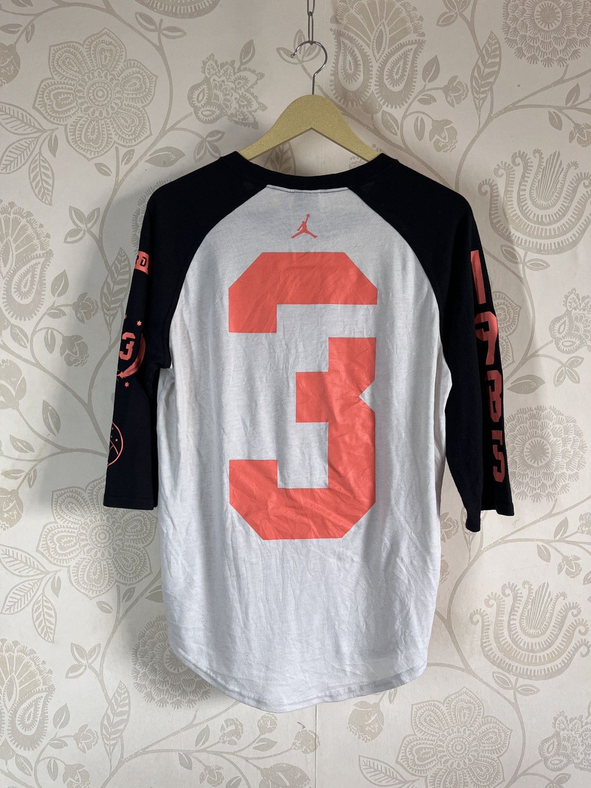 Jordan Brand × Nike Vintage Y2K Nike Air Jordan 23 Raglan TShirt 1985 Big Print Size US L / EU 52-54 / 3 - 17 Thumbnail