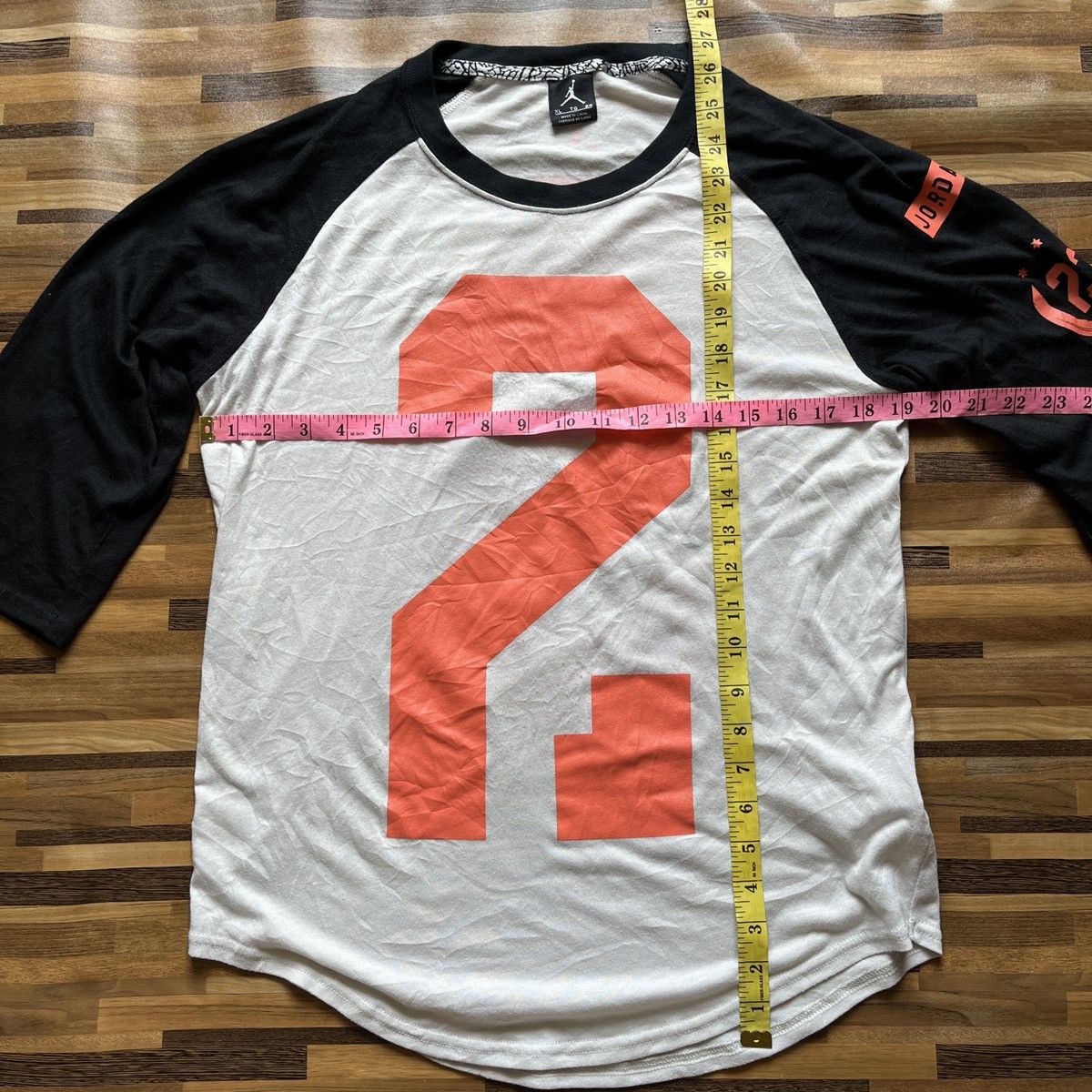 Jordan Brand × Nike Vintage Y2K Nike Air Jordan 23 Raglan TShirt 1985 Big Print Size US L / EU 52-54 / 3 - 4 Thumbnail