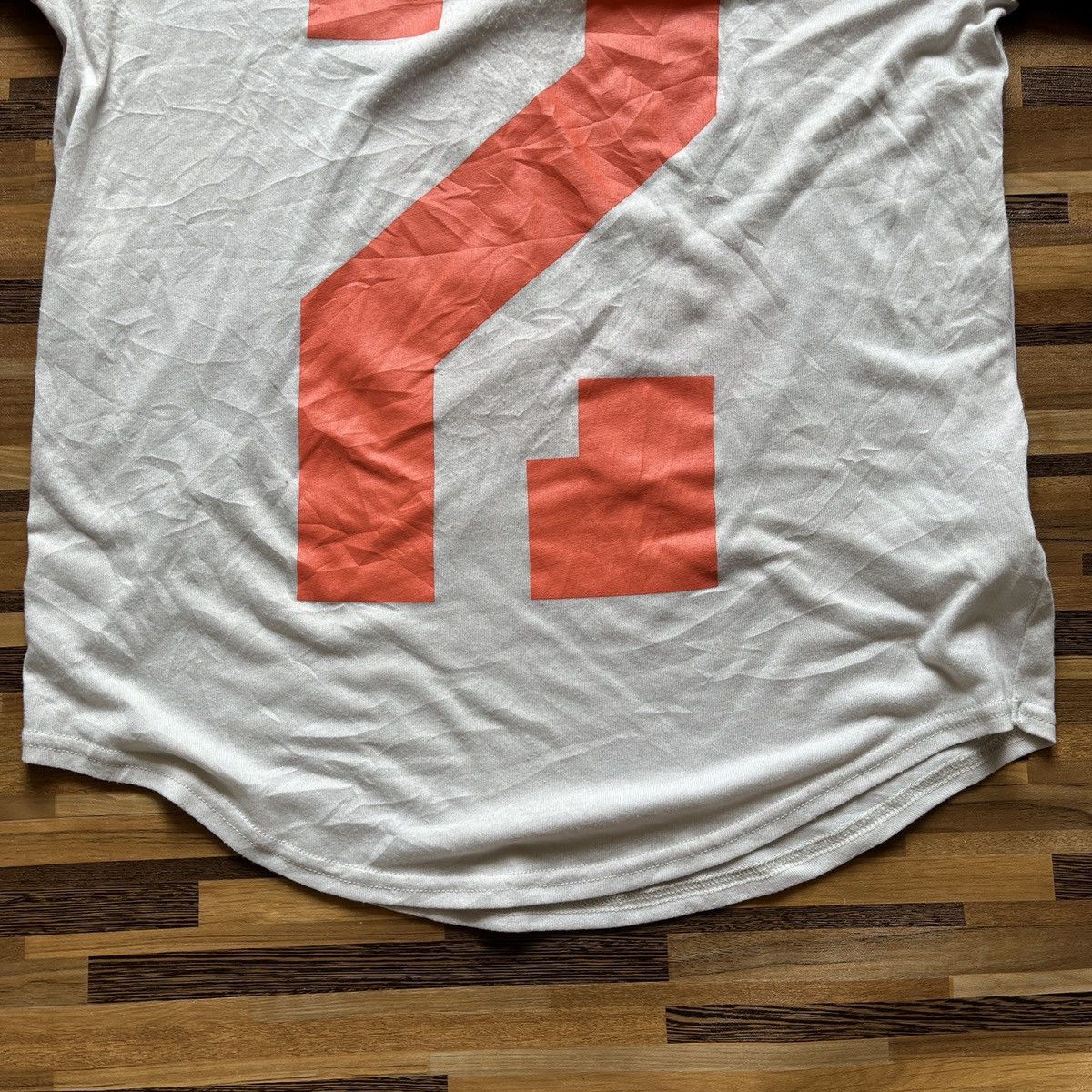 Jordan Brand × Nike Vintage Y2K Nike Air Jordan 23 Raglan TShirt 1985 Big Print Size US L / EU 52-54 / 3 - 9 Thumbnail