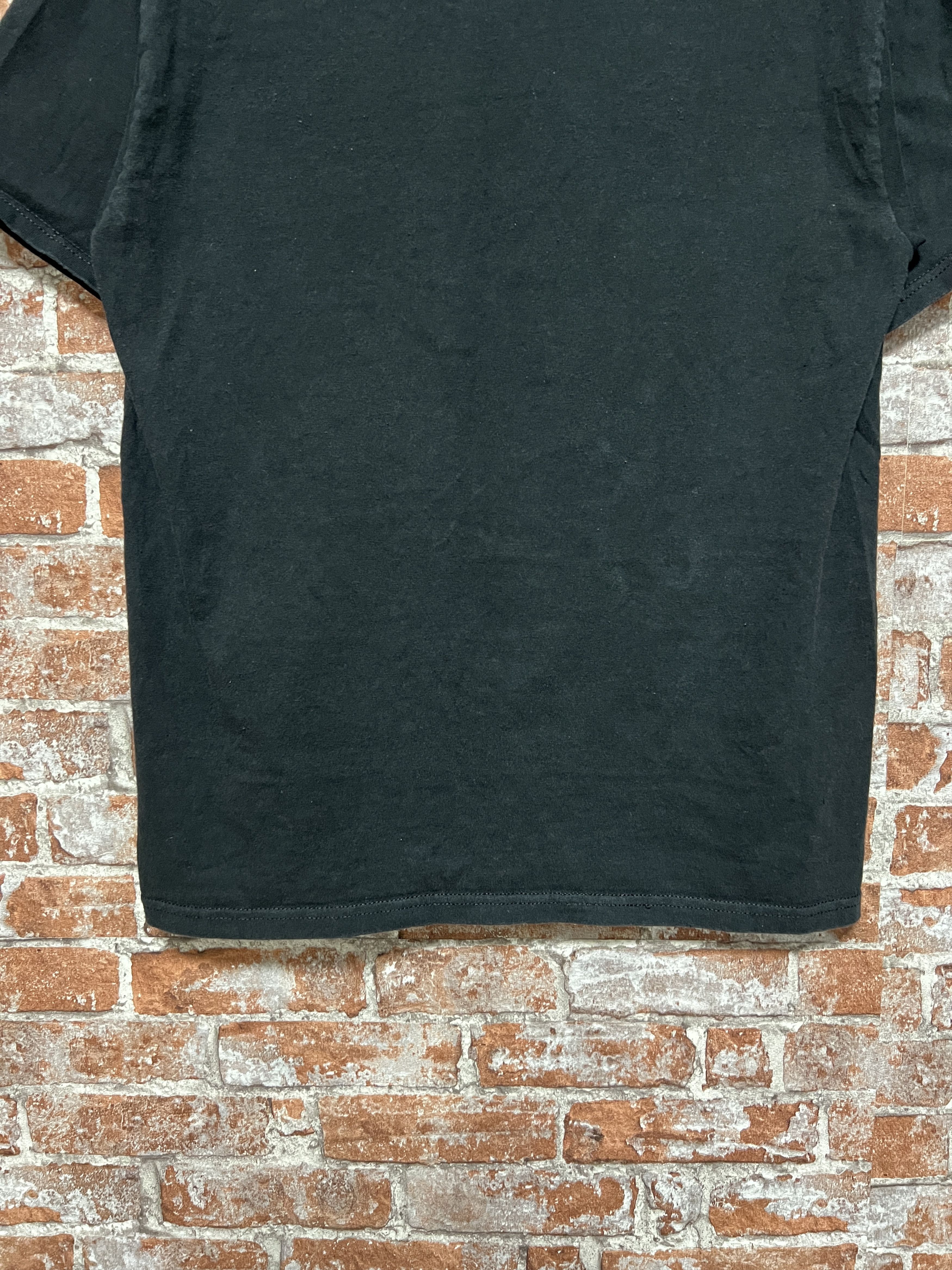 Vintage Vintage 2000s Black Panther Marvel Wakanda Movie T-shirt Size US M / EU 48-50 / 2 - 14 Thumbnail