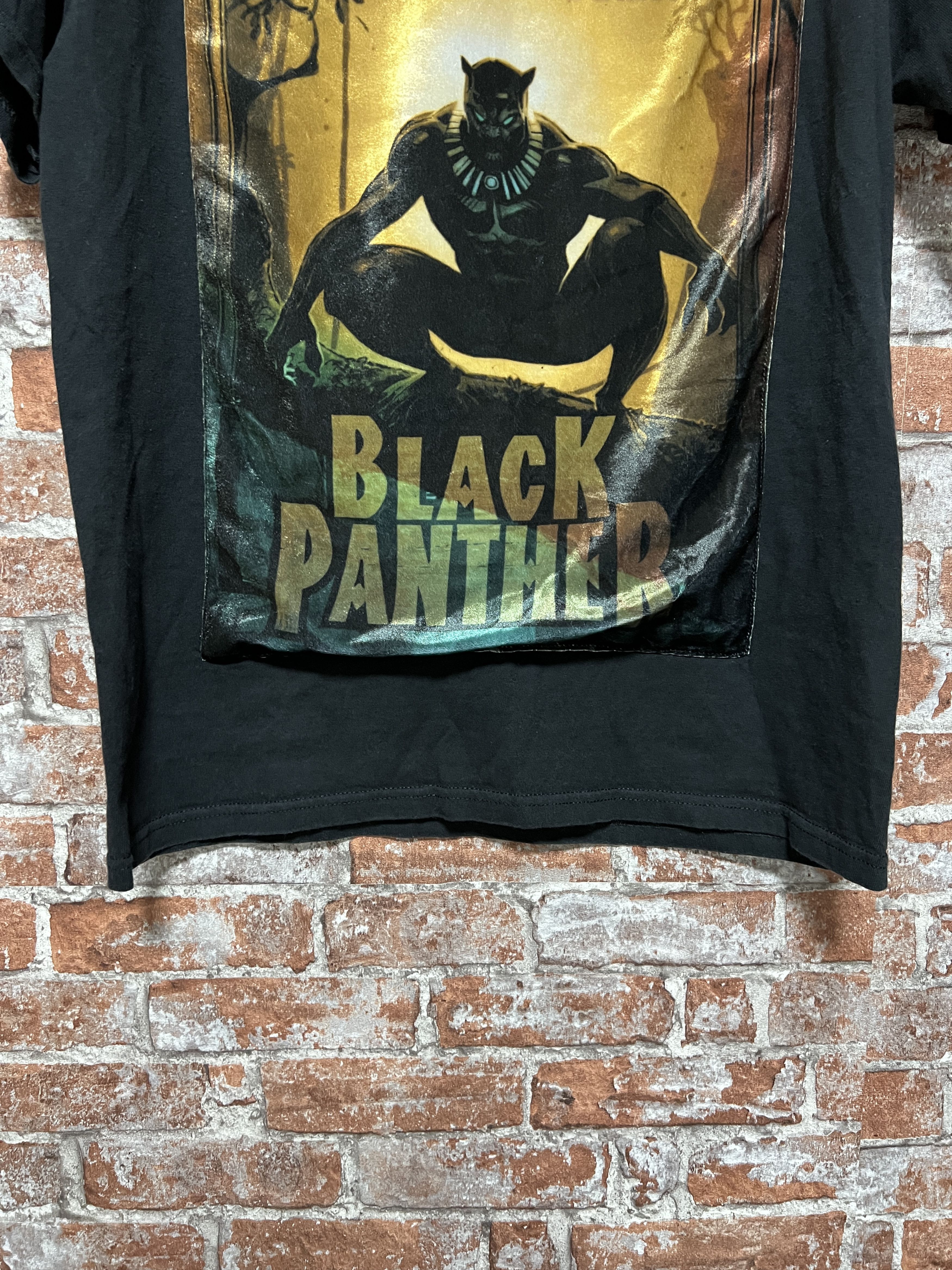 Vintage Vintage 2000s Black Panther Marvel Wakanda Movie T-shirt Size US M / EU 48-50 / 2 - 8 Thumbnail