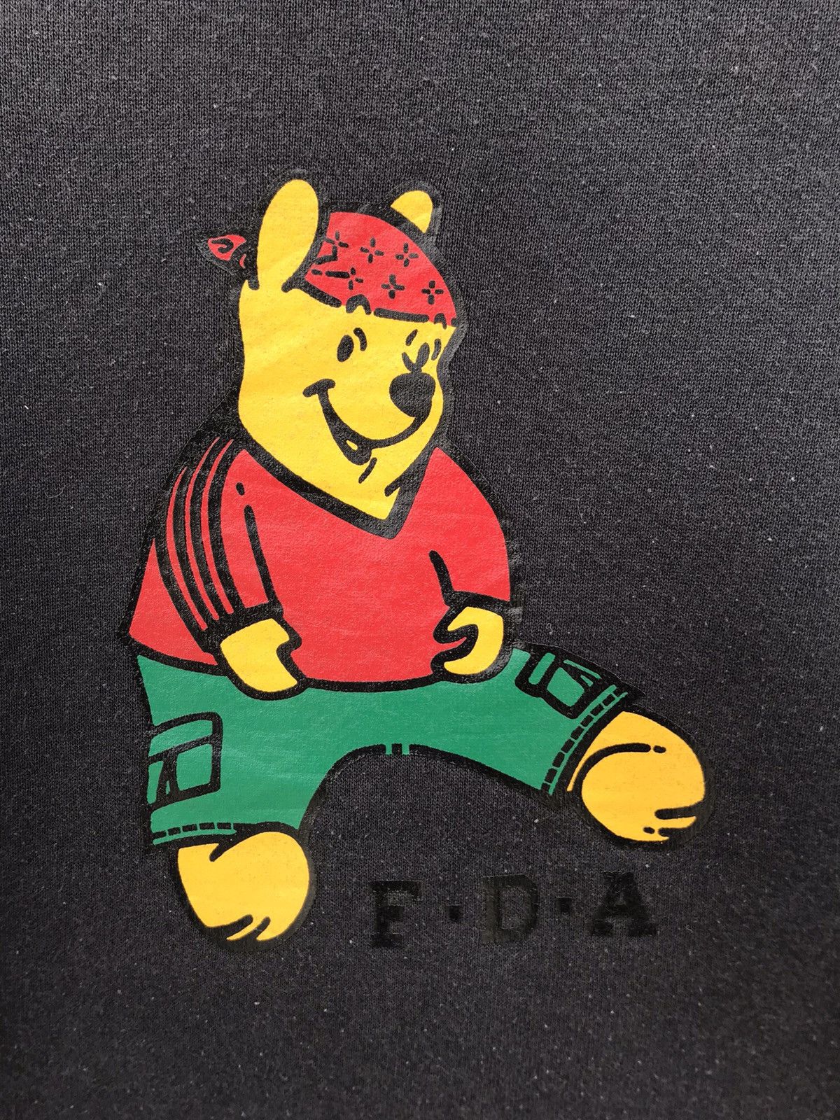Disney VINTAGE DISNEY WINNIE THE POOH FDA SWEATSHIRT Size US M / EU 48-50 / 2 - 3 Thumbnail