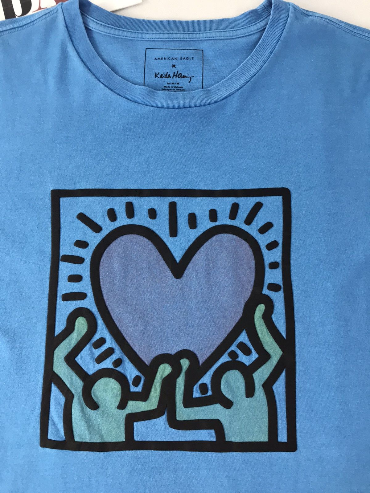 Japanese Brand × Keith Haring American Eagle X Keith Haring Holding Heart Magnet Tee Size US L / EU 52-54 / 3 - 4 Thumbnail