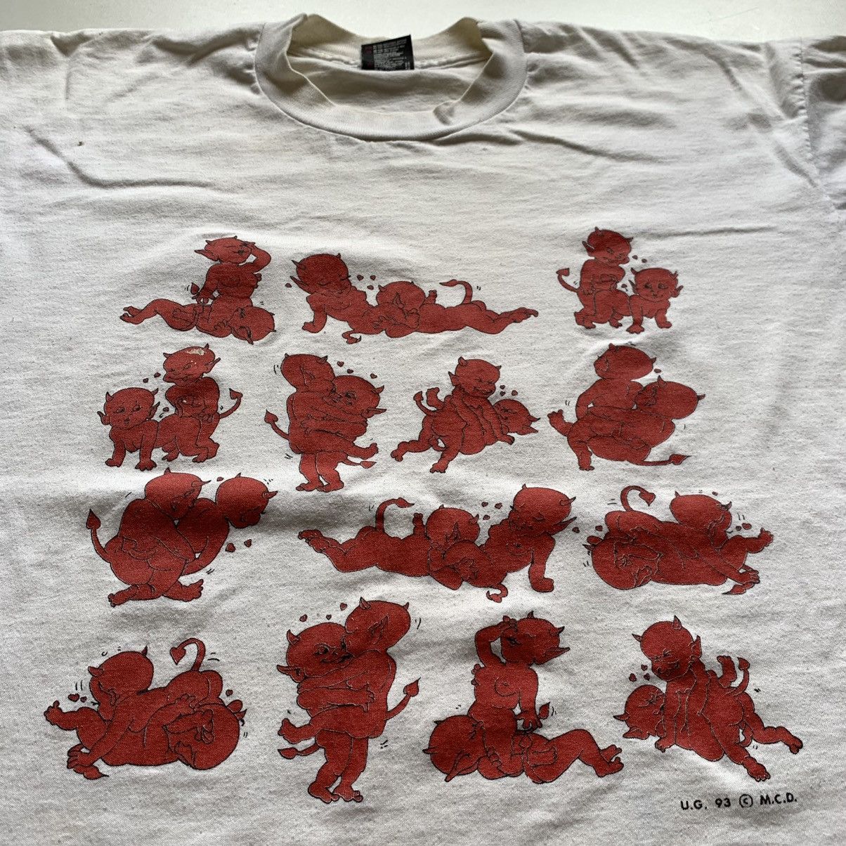 Vintage Vintage 90s Devil Sex Funny Graphic Fashion Victim T Shirt Size US L / EU 52-54 / 3 - 3 Thumbnail