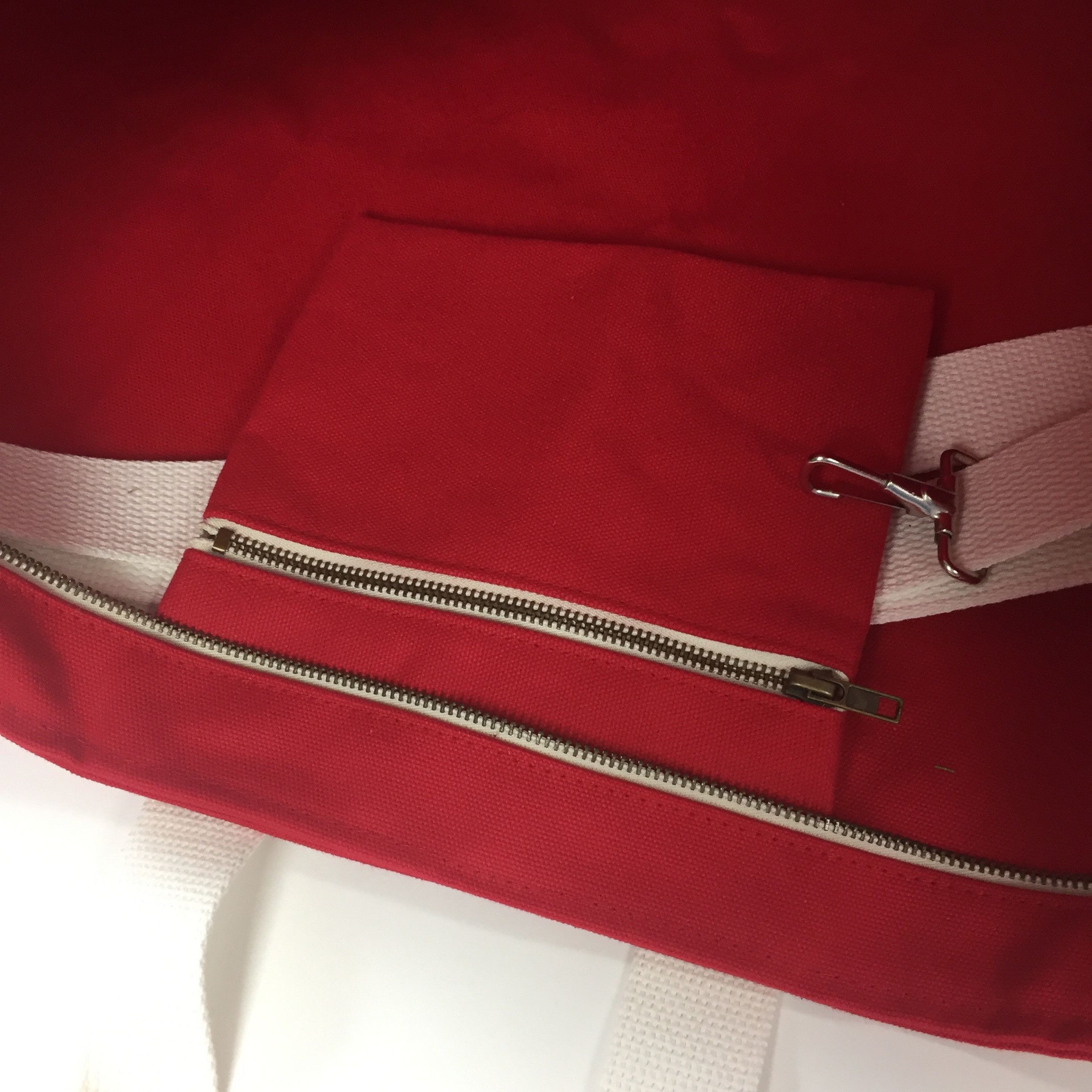 Noah Red Logo Canvas Holdall Bag DS