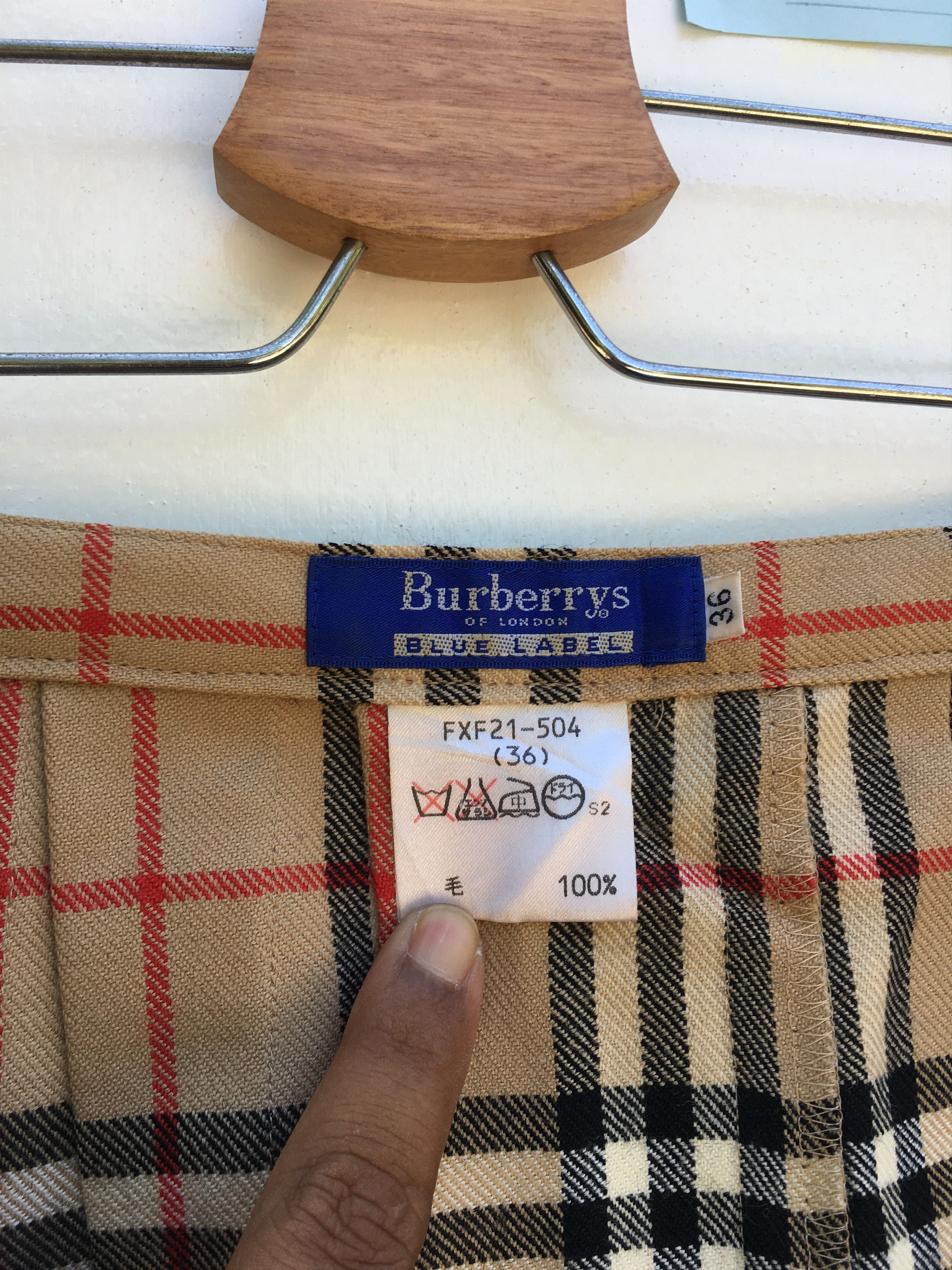Burberry Vintage Burberry Checkered Mini Skirt Size 24" / US 00 / IT 34 - 7 Thumbnail