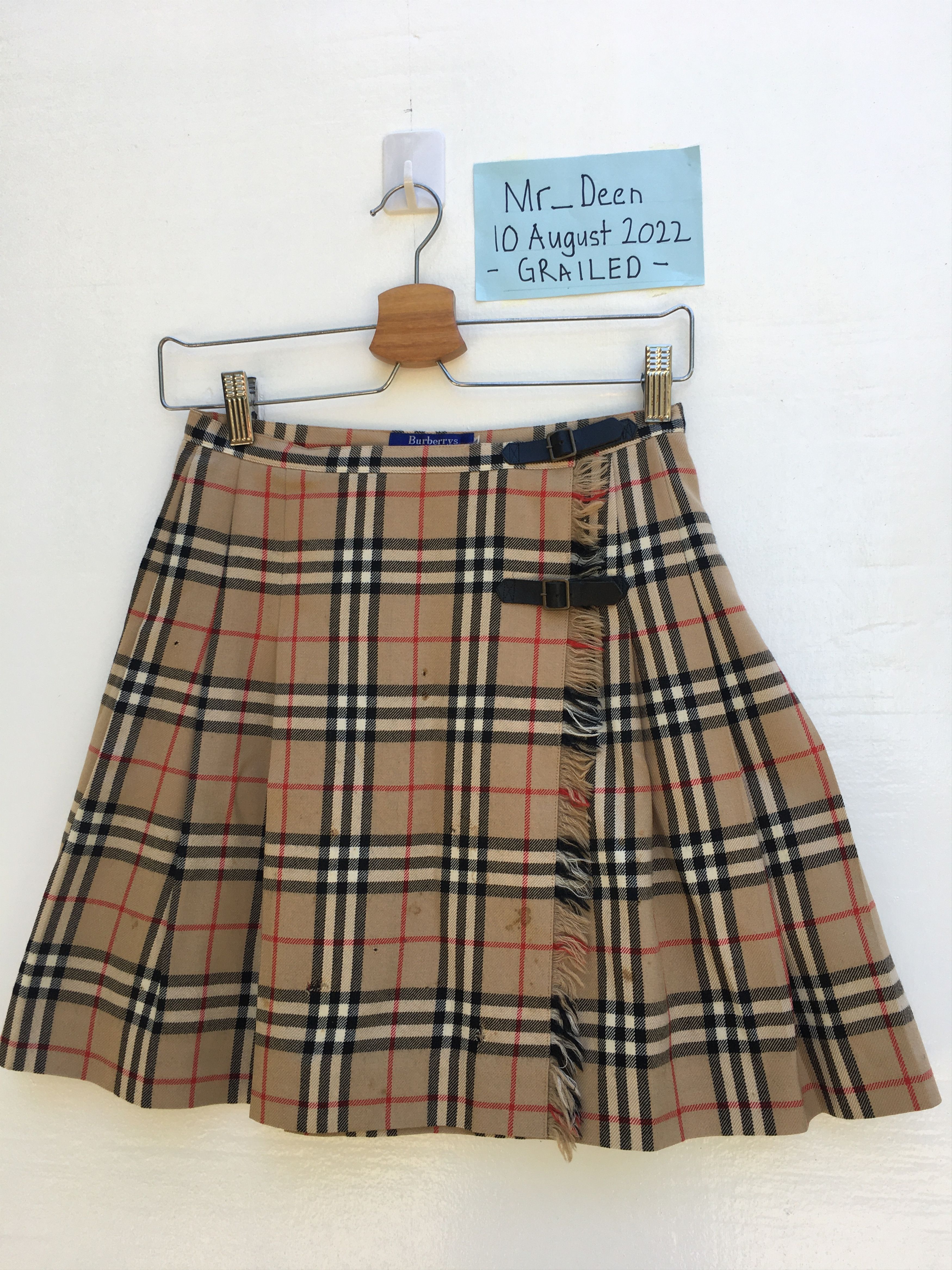 Burberry Vintage Burberry Checkered Mini Skirt Size 24" / US 00 / IT 34 - 2 Thumbnail