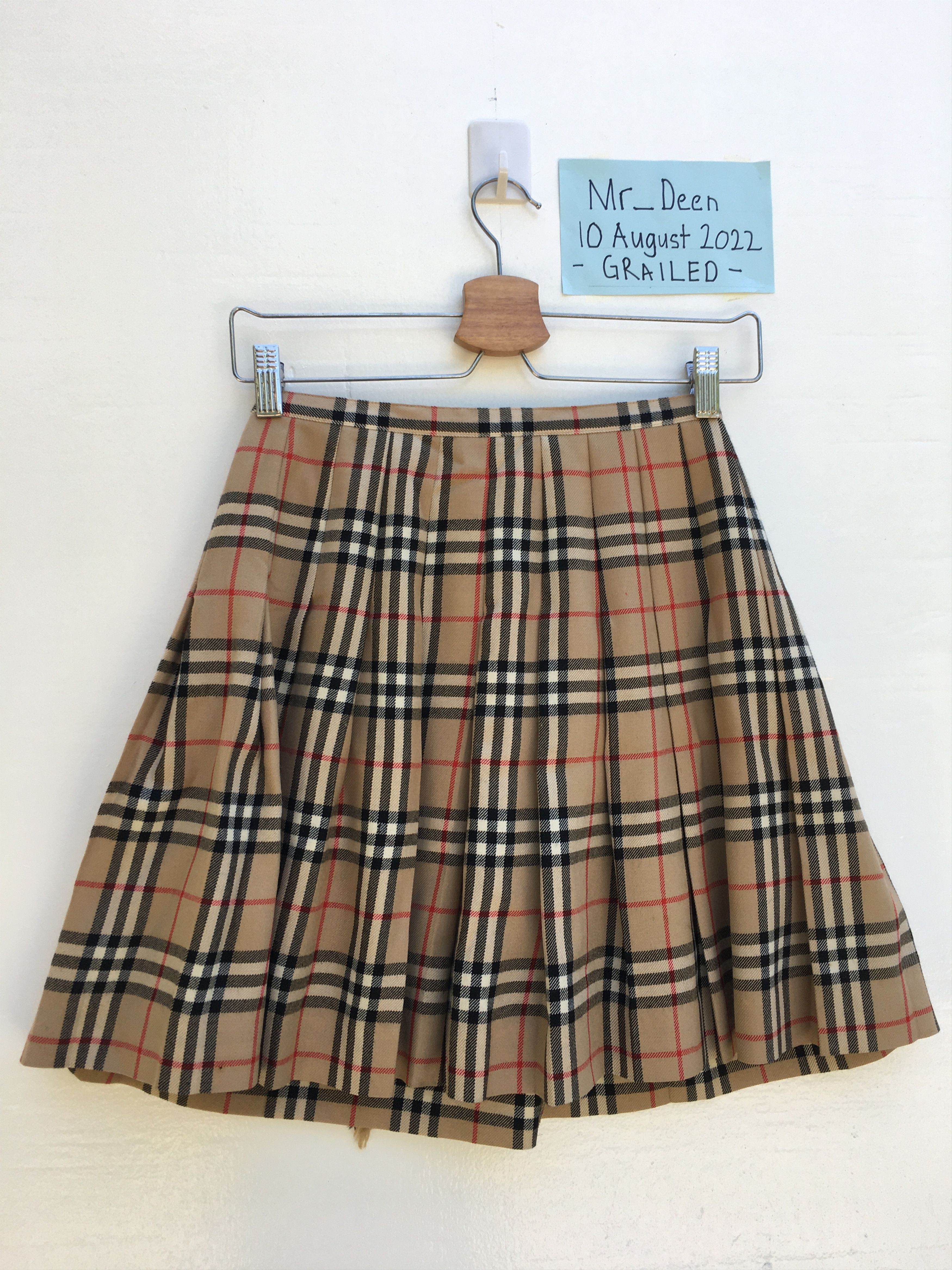Burberry Vintage Burberry Checkered Mini Skirt Size 24" / US 00 / IT 34 - 13 Thumbnail