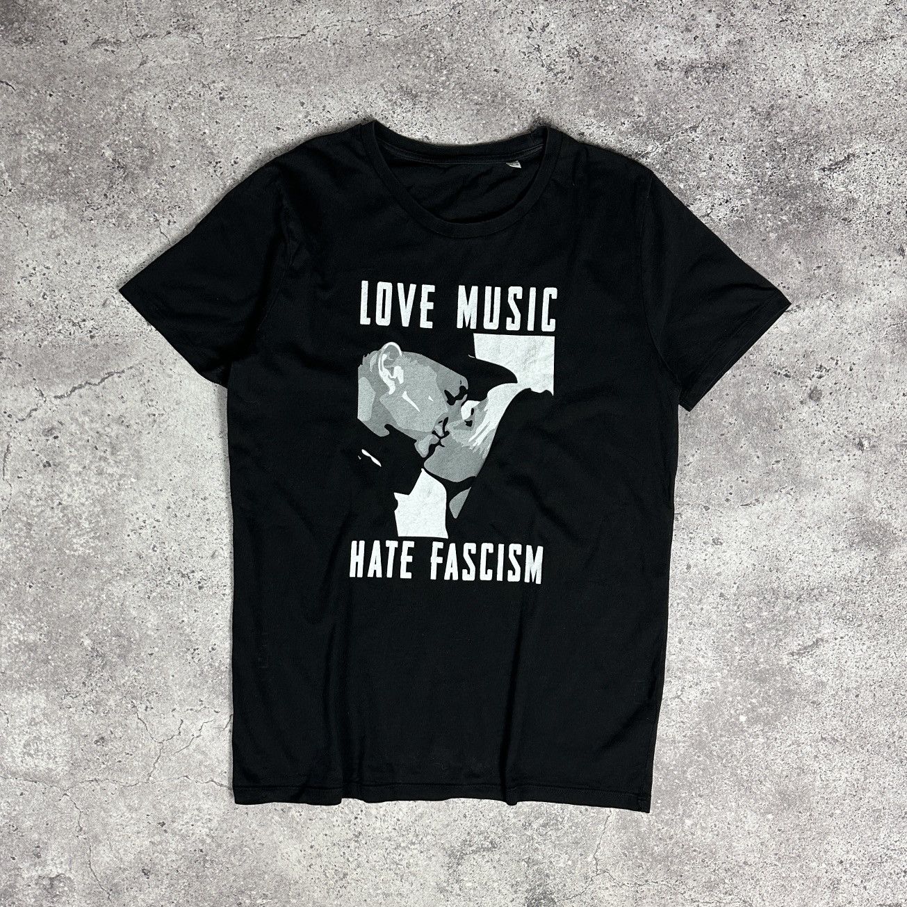 Band Tees Vintage 00s Love Music Hate Fascism Antifa Kiss tee y2k rock Size US M / EU 48-50 / 2 - 1 Thumbnail