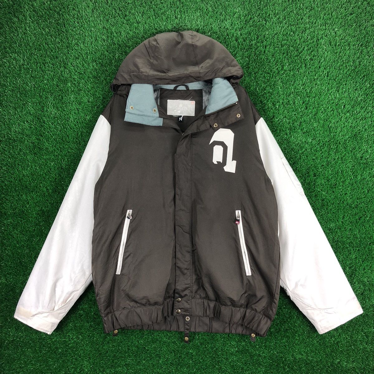 image of Outdoor Life x Quiksilver Quilksilver Windbreaker Hoodie Big Size in Brown/White, Men's