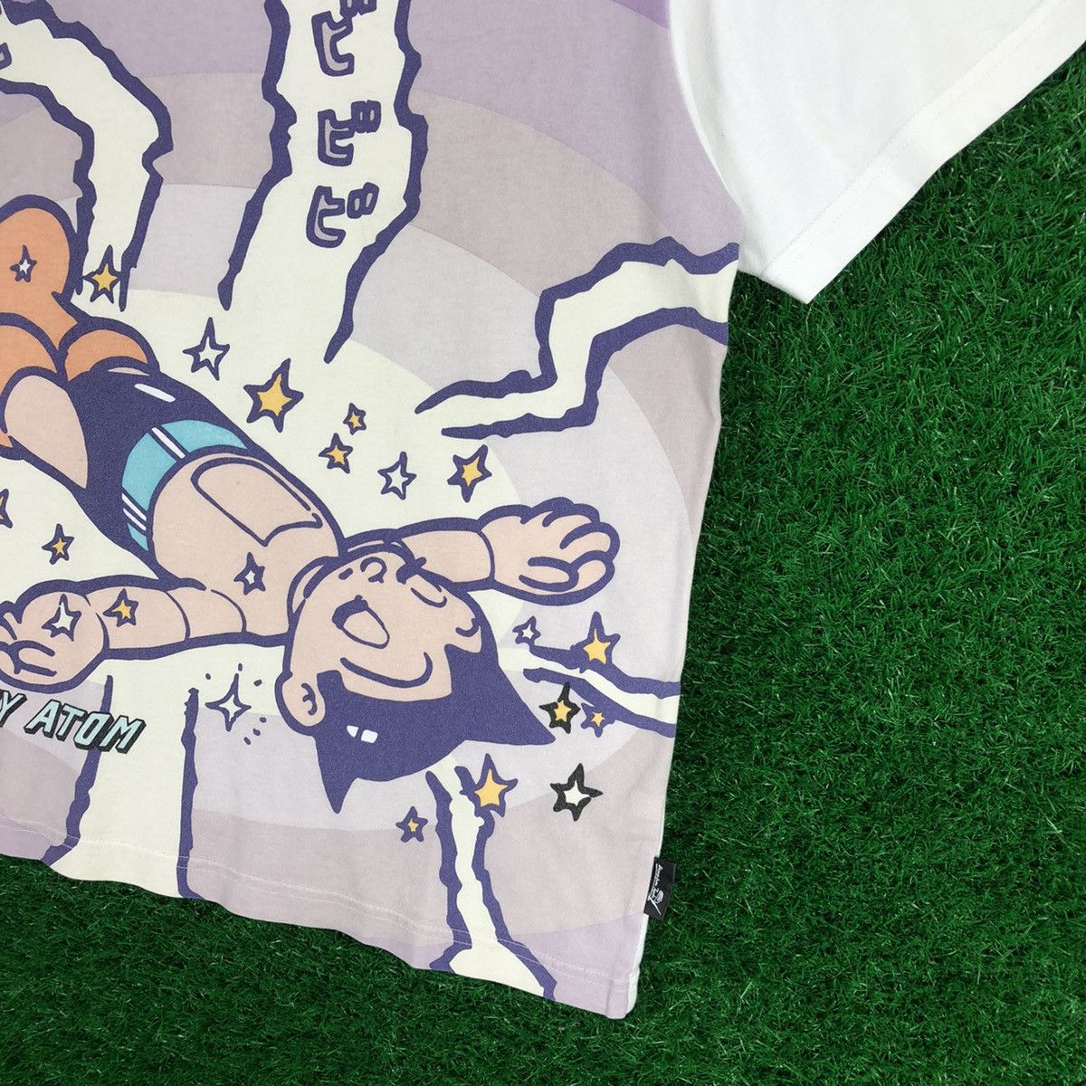 Anime Uniqlo X Astro Boy Mighty Atom Tezuka Production Tee Size US M / EU 48-50 / 2 - 3 Thumbnail