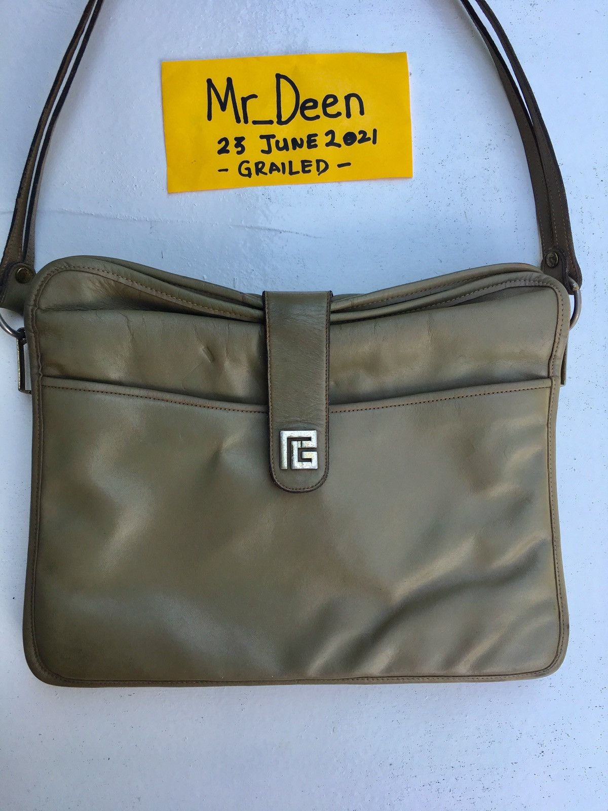 Pierre Balmain Vintage Pierre Balmain Leather Shoulder Bag Size ONE SIZE - 4 Thumbnail