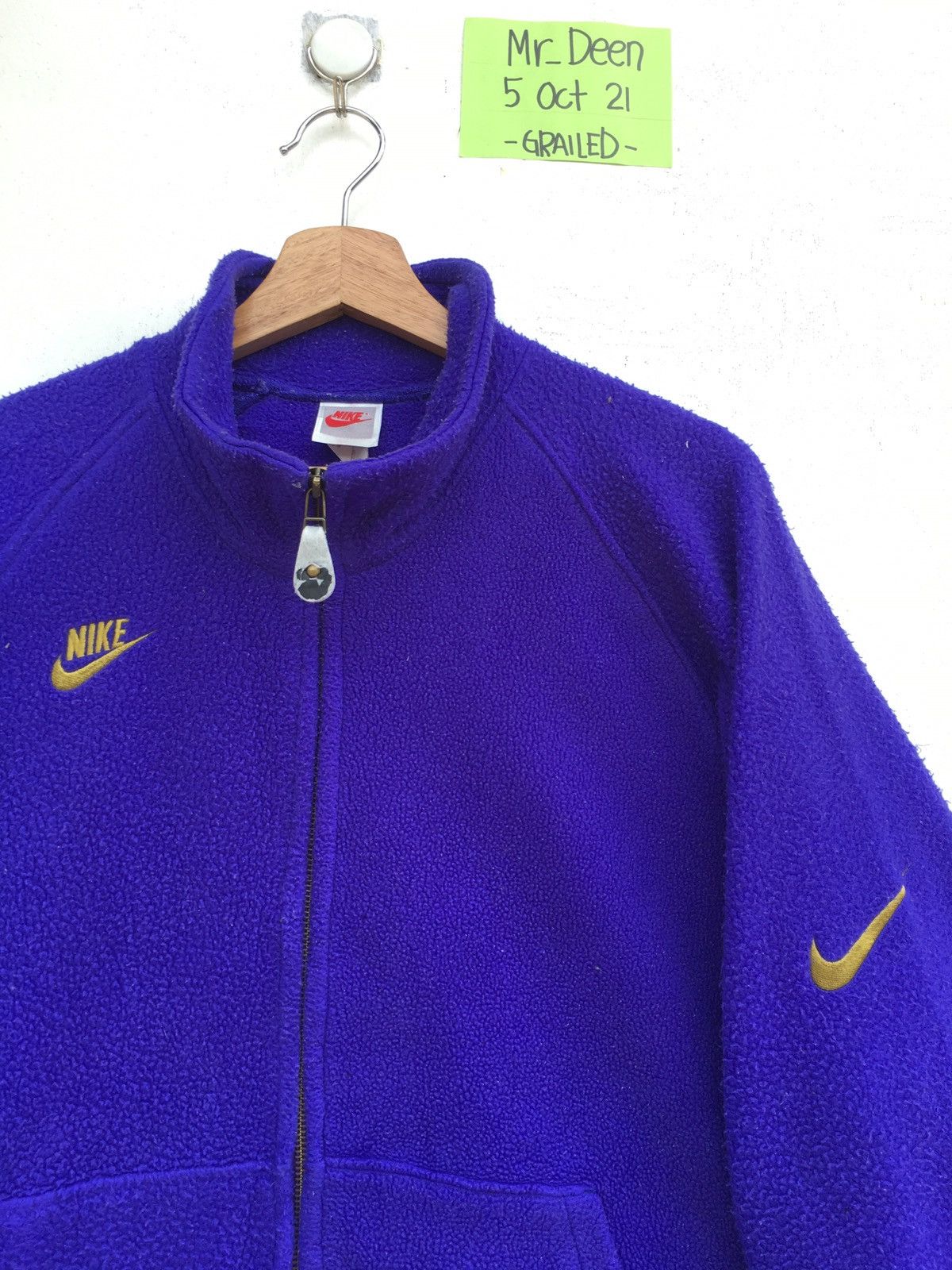 Nike Vintage Nike Swoosh Logo Fleece Sweater Size US L / EU 52-54 / 3 - 1 Thumbnail