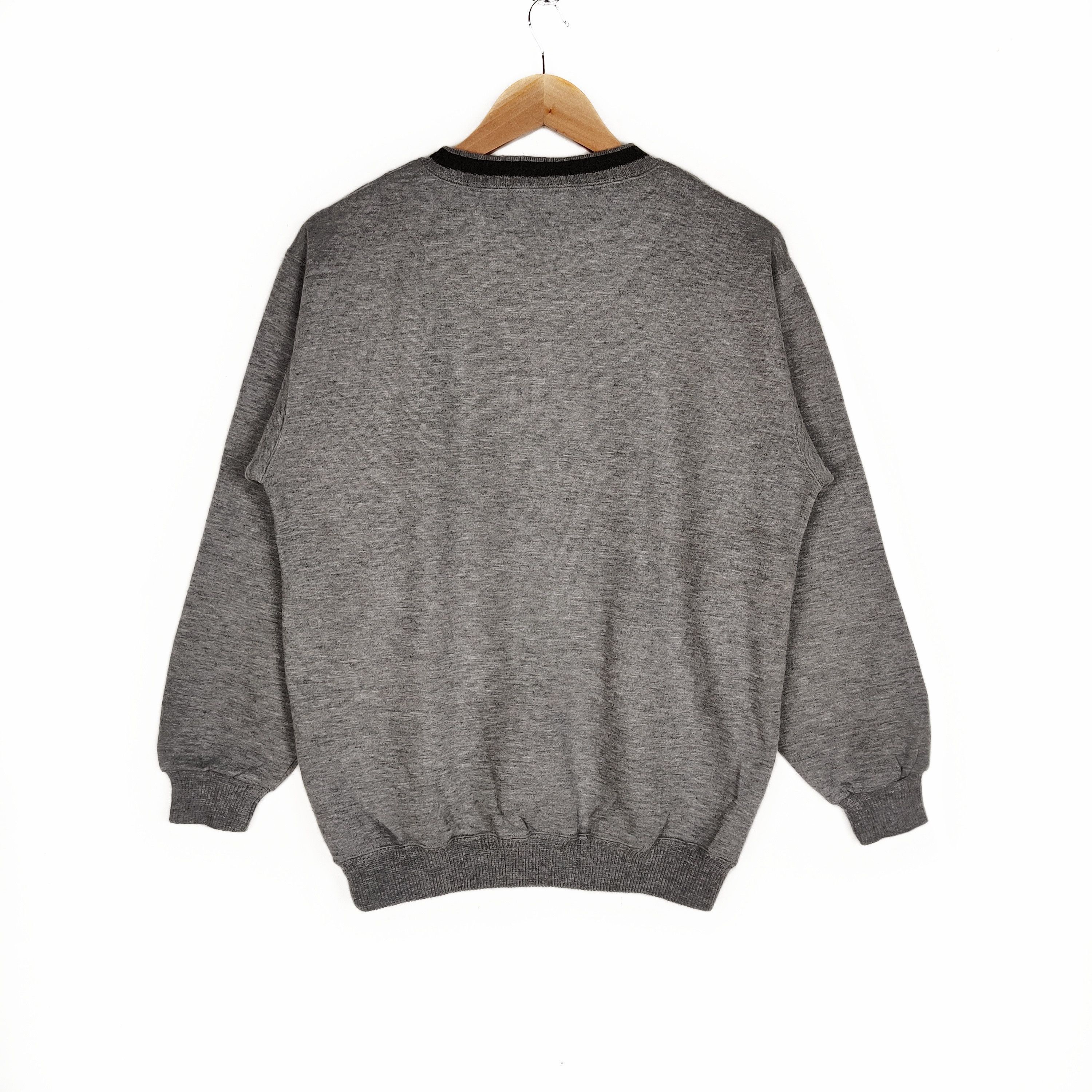 Pierre Balmain Vintage Pierre Balmain Paris Sweatshirt Embroidered Size US M / EU 48-50 / 2 - 5 Thumbnail