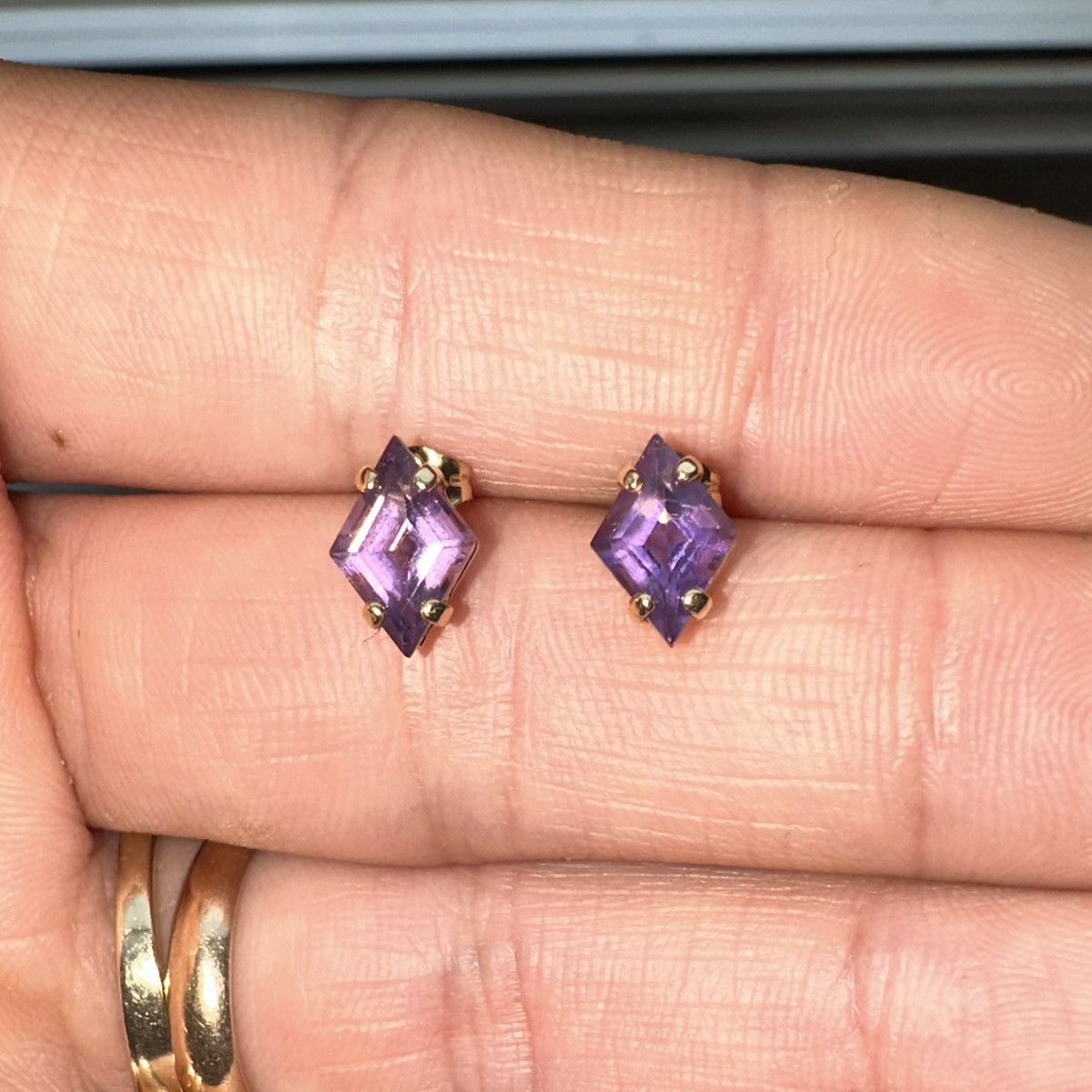 Jewelry 14k Yellow Gold Kite Amethyst Earrings Size ONE SIZE - 4 Thumbnail