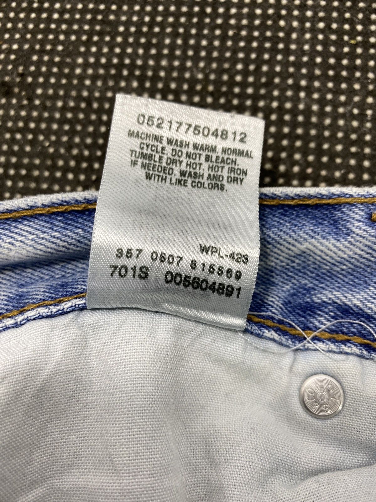 Levi's VINTAGE LEVI'S 560 LIGHT BLUE WASH JEANS -J511 Size US 39 - 8 Thumbnail