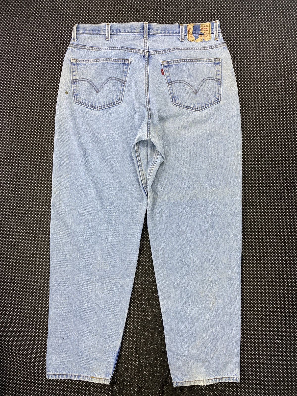 Levi's VINTAGE LEVI'S 560 LIGHT BLUE WASH JEANS -J511 Size US 39 - 3 Thumbnail