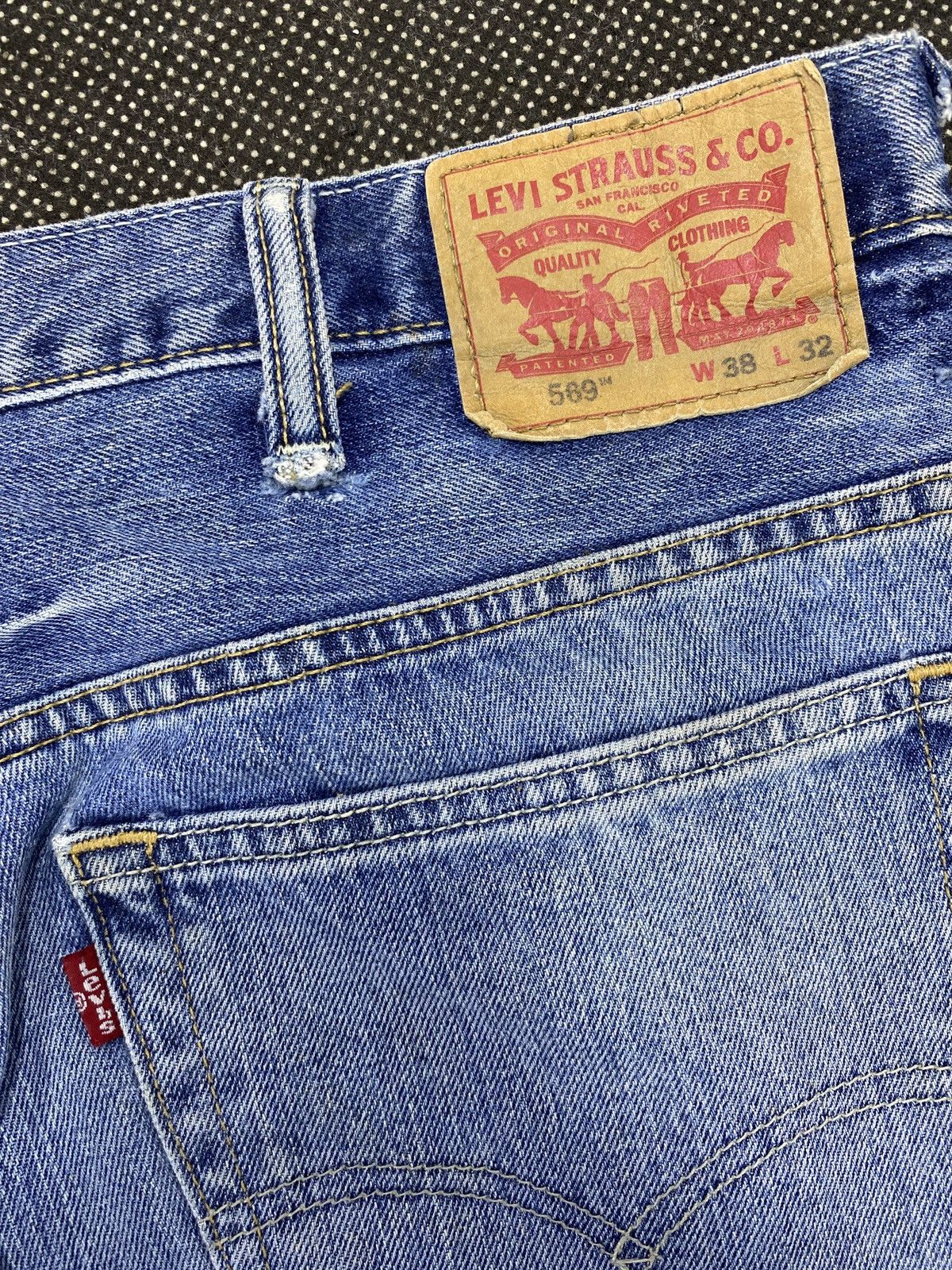 Levi's VINTAGE LEVI'S 569 RUSTY BLUE WASH JEANS -J512 Size US 42 / EU 58 - 11 Thumbnail