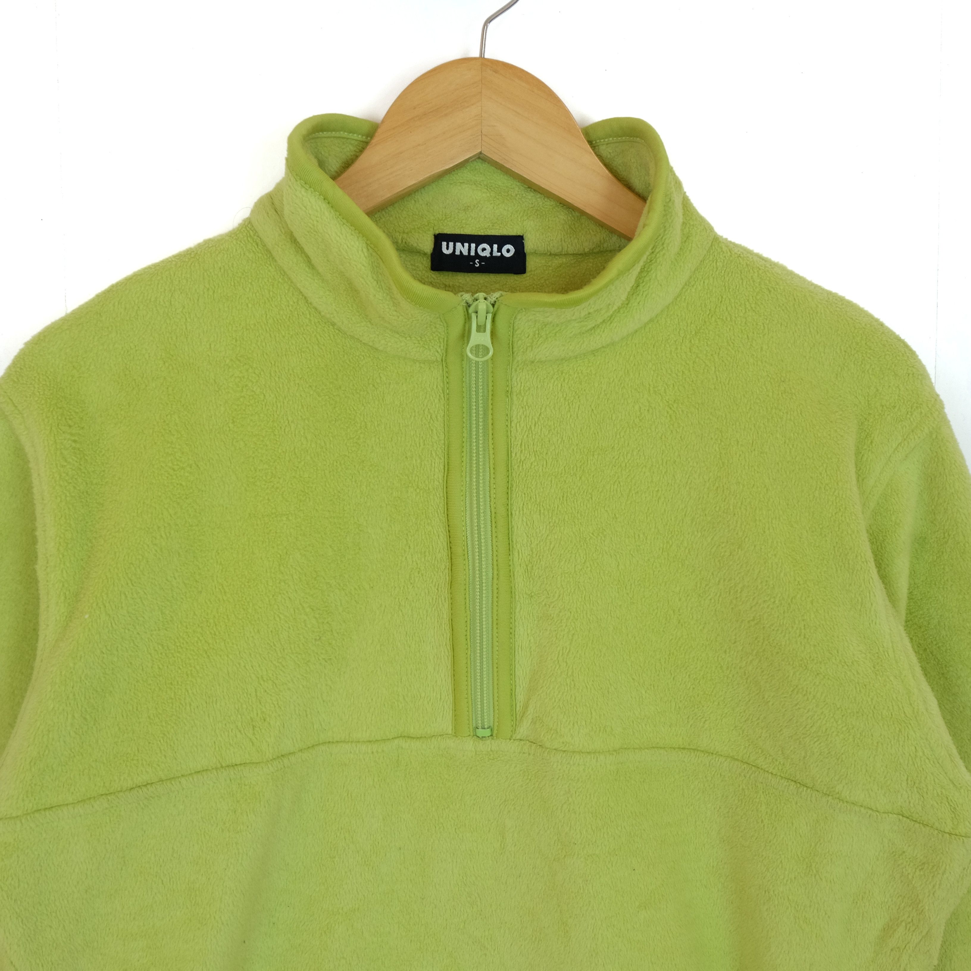 Japanese Brand × Uniqlo × Vintage Vintage 90's UNIQLO Green Fleece Jumper Sweatshirt Size US S / EU 44-46 / 1 - 3 Thumbnail