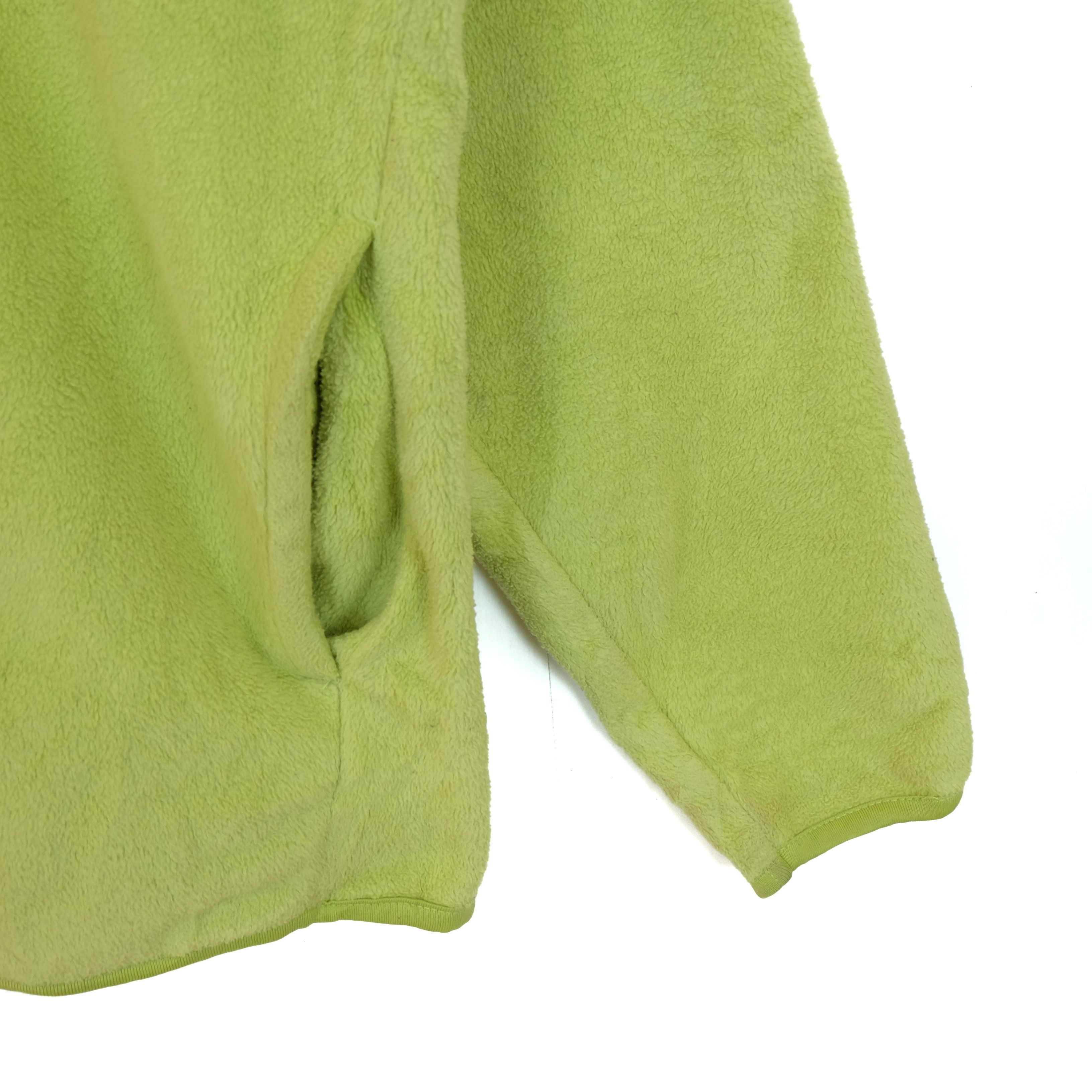Japanese Brand × Uniqlo × Vintage Vintage 90's UNIQLO Green Fleece Jumper Sweatshirt Size US S / EU 44-46 / 1 - 5 Thumbnail