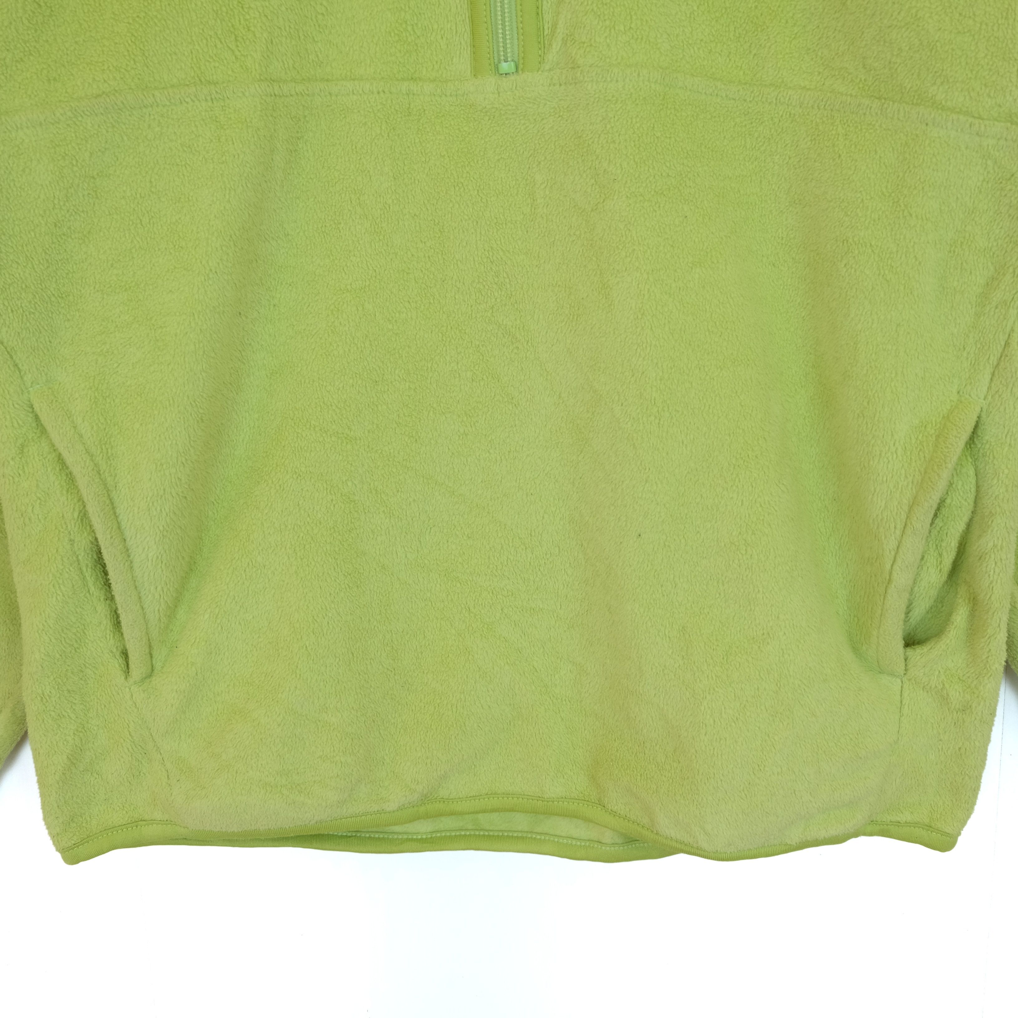 Japanese Brand × Uniqlo × Vintage Vintage 90's UNIQLO Green Fleece Jumper Sweatshirt Size US S / EU 44-46 / 1 - 4 Thumbnail