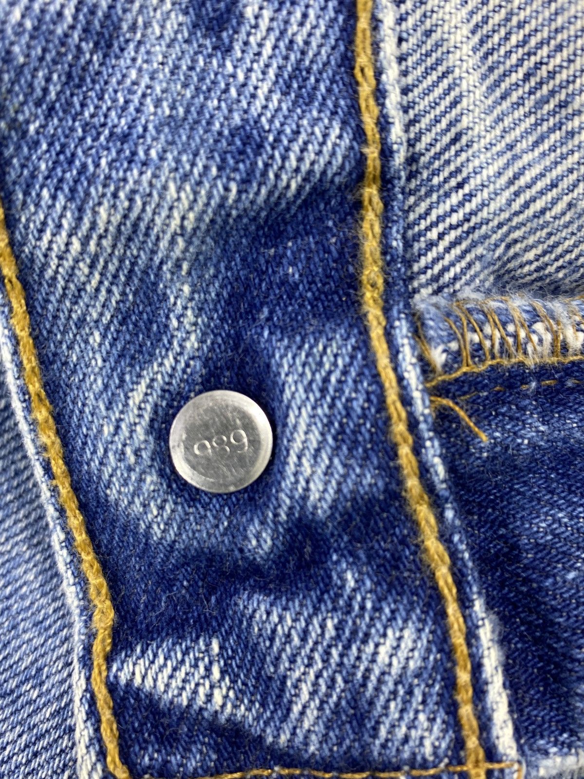 Jean VINTAGE LEVIS 560 TAPERED LEG BLUE WASH JEANS -J514 Size US 37 - 6 Thumbnail