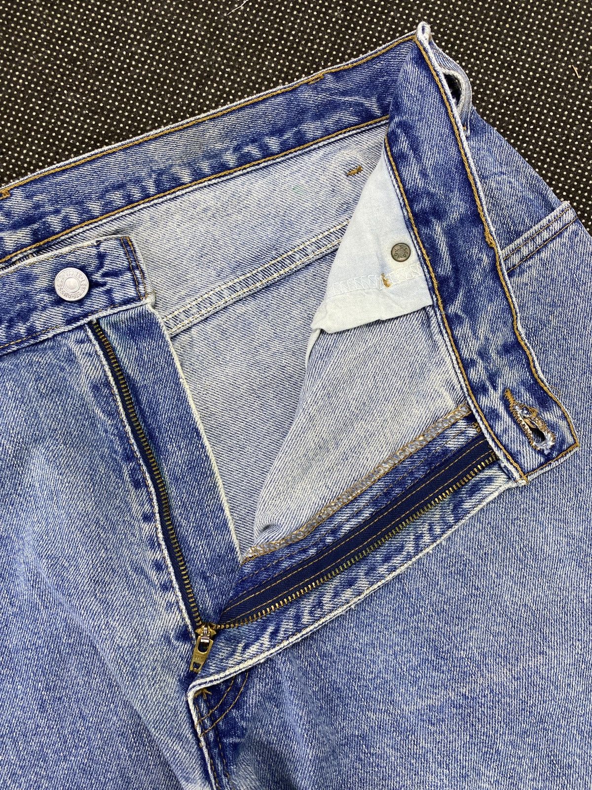 Jean VINTAGE LEVIS 560 TAPERED LEG BLUE WASH JEANS -J514 Size US 37 - 5 Thumbnail