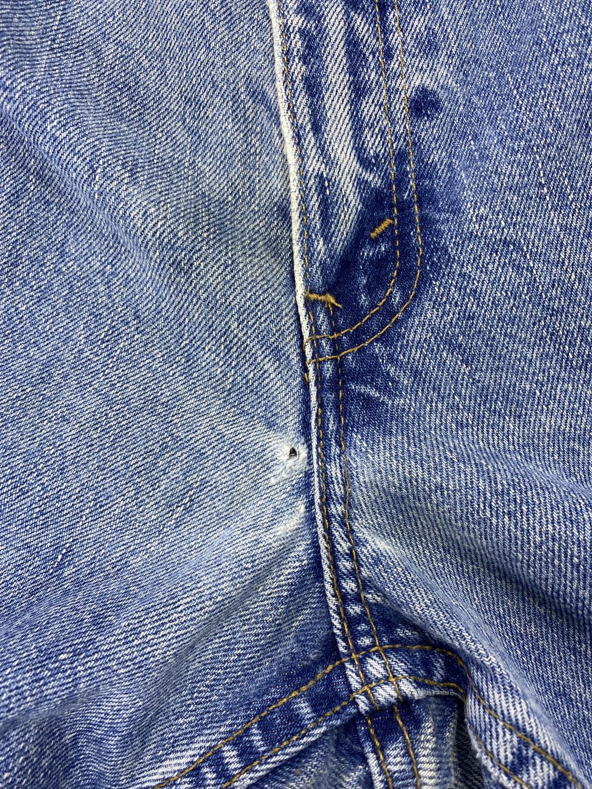 Jean VINTAGE LEVIS 560 TAPERED LEG BLUE WASH JEANS -J514 Size US 37 - 11 Thumbnail