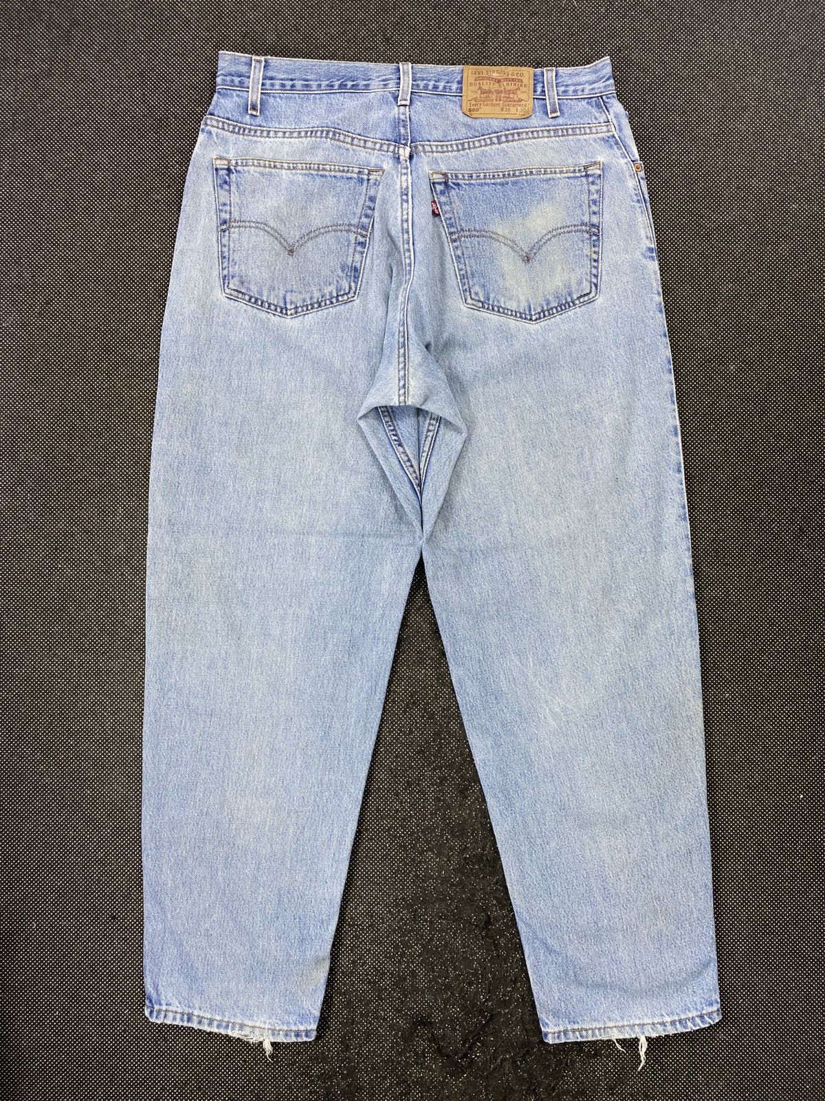 Jean VINTAGE LEVIS 560 TAPERED LEG BLUE WASH JEANS -J515 Size US 37 - 3 Thumbnail