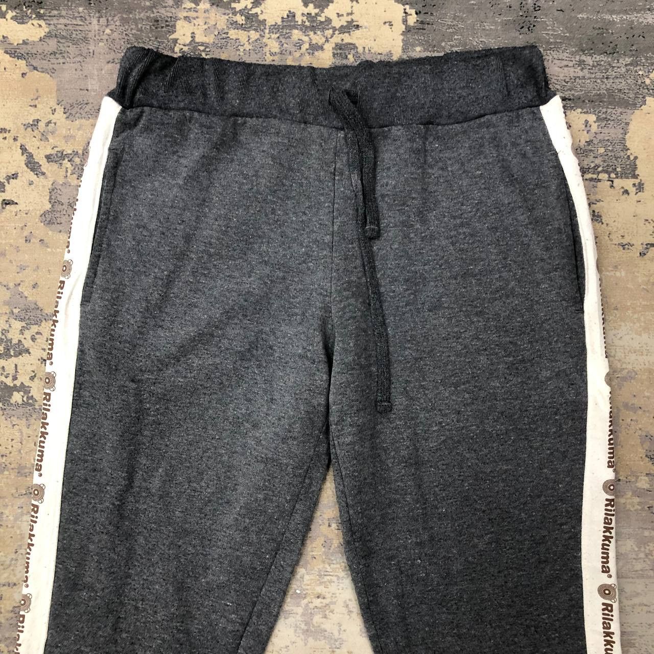 Anime × Japanese Brand P605 JAPAN ANIME RILAKKUMA SWEATPANTS Size 34" / US 12 / IT 48 - 3 Thumbnail