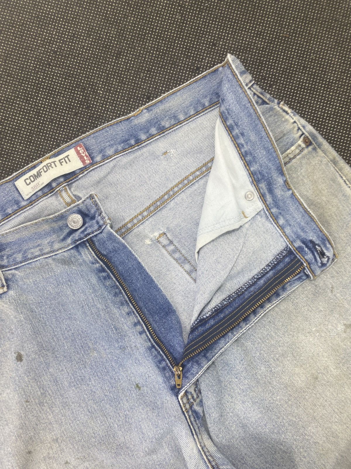 Levi's VINTAGE LEVIS 560 BLUE WASH JEANS -J517 Size US 39 - 6 Thumbnail