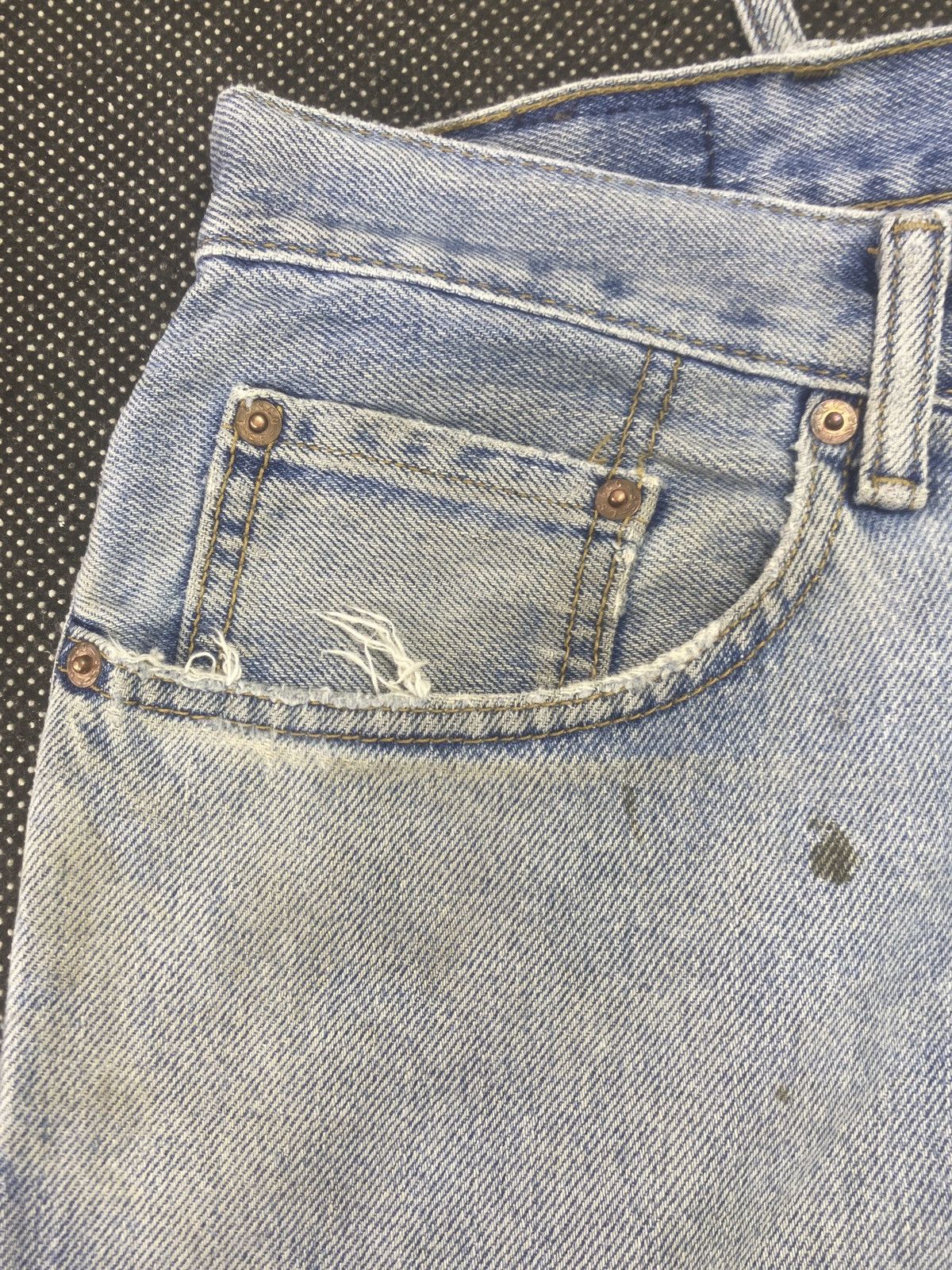 Levi's VINTAGE LEVIS 560 BLUE WASH JEANS -J517 Size US 39 - 5 Thumbnail