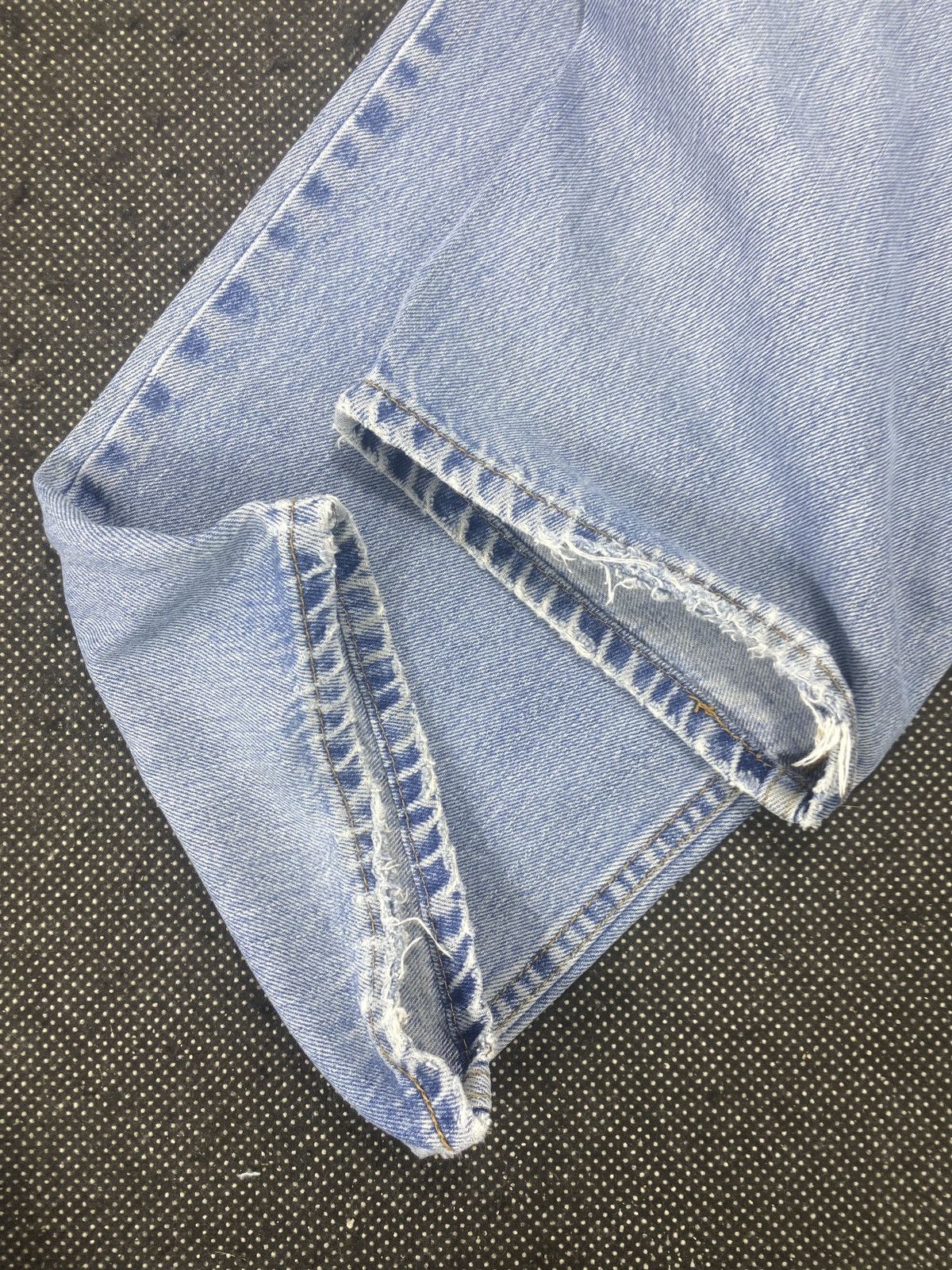 Levi's VINTAGE LEVIS 560 BLUE WASH JEANS -J518 Size US 41 - 9 Thumbnail