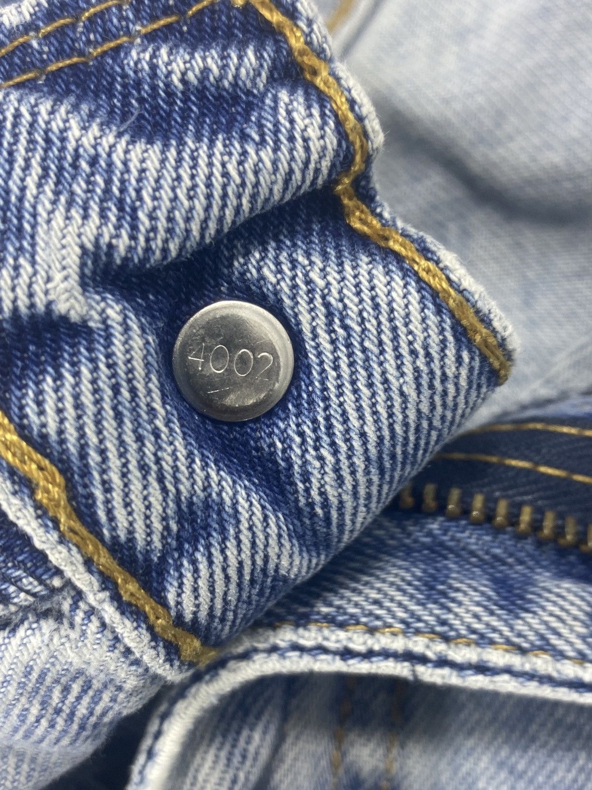 Levi's VINTAGE LEVIS 560 BLUE WASH JEANS -J518 Size US 41 - 6 Thumbnail
