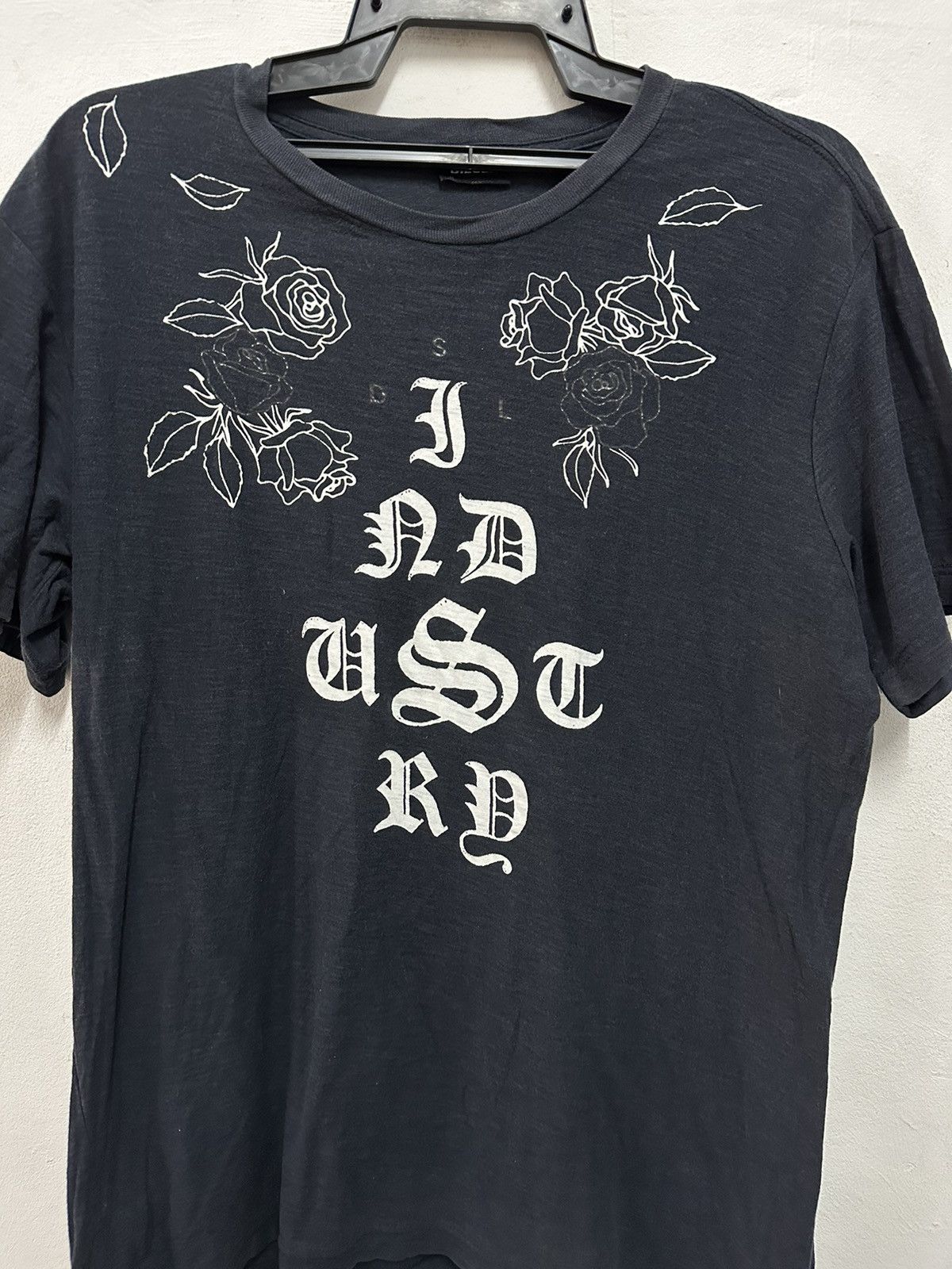 Diesel Diesel T-Joe-QH White Roses Size US M / EU 48-50 / 2 - 4 Thumbnail