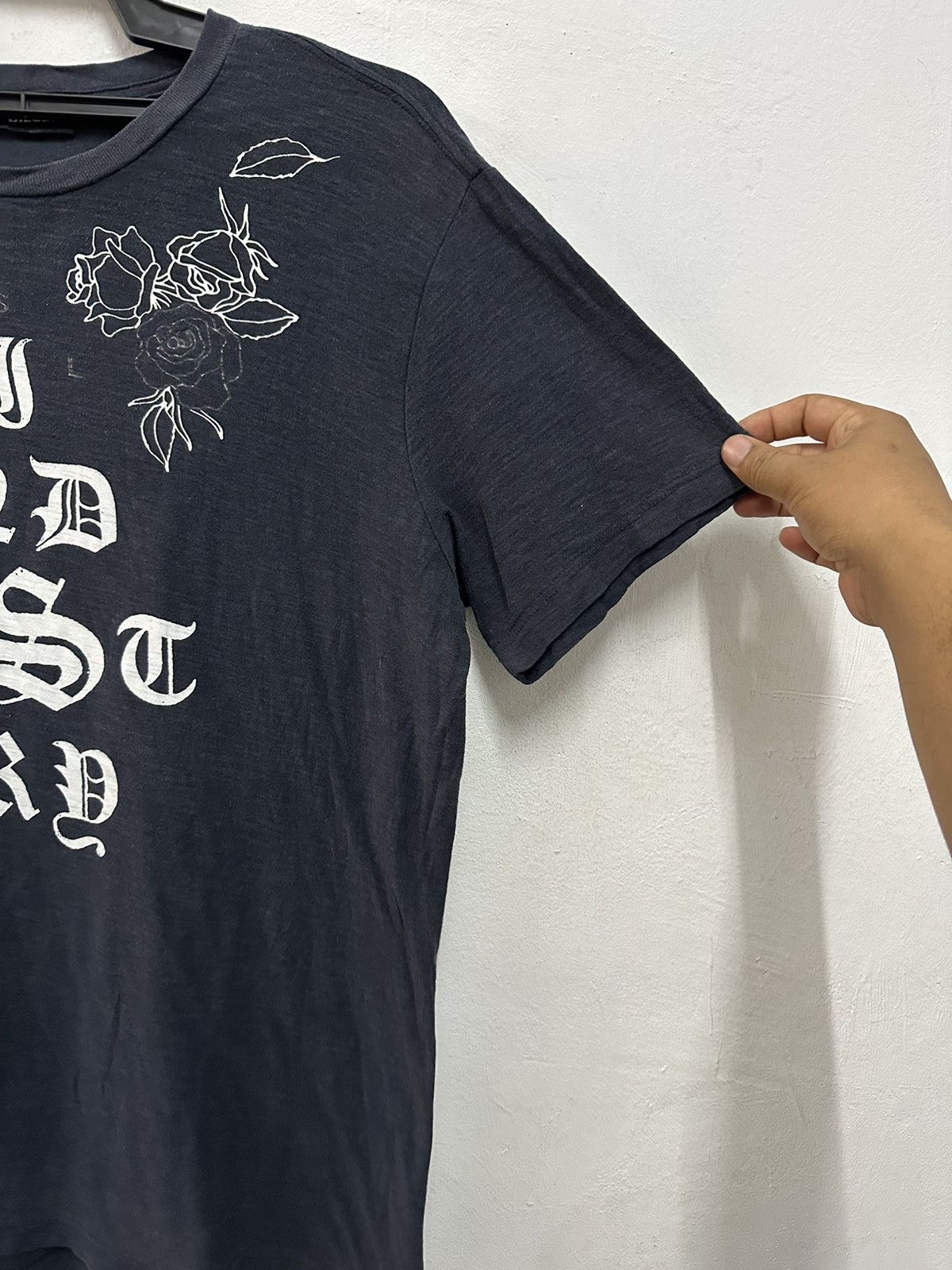 Diesel Diesel T-Joe-QH White Roses Size US M / EU 48-50 / 2 - 2 Thumbnail