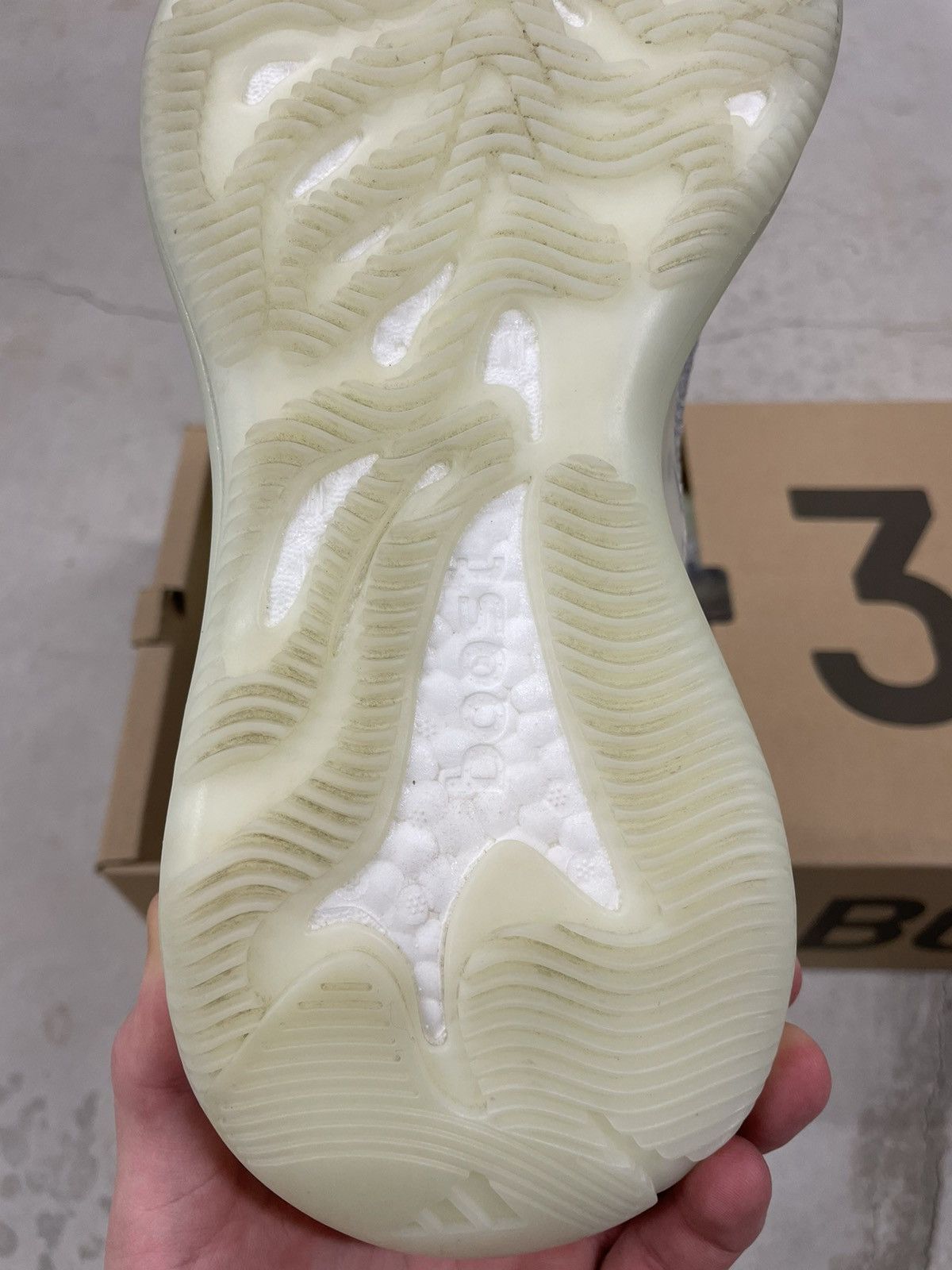 Adidas × Kanye West (2019) Kanye West x Adidas Yeezy 380 Alien (OG) Size : 10 Size US 10 / EU 43 - 21 Thumbnail