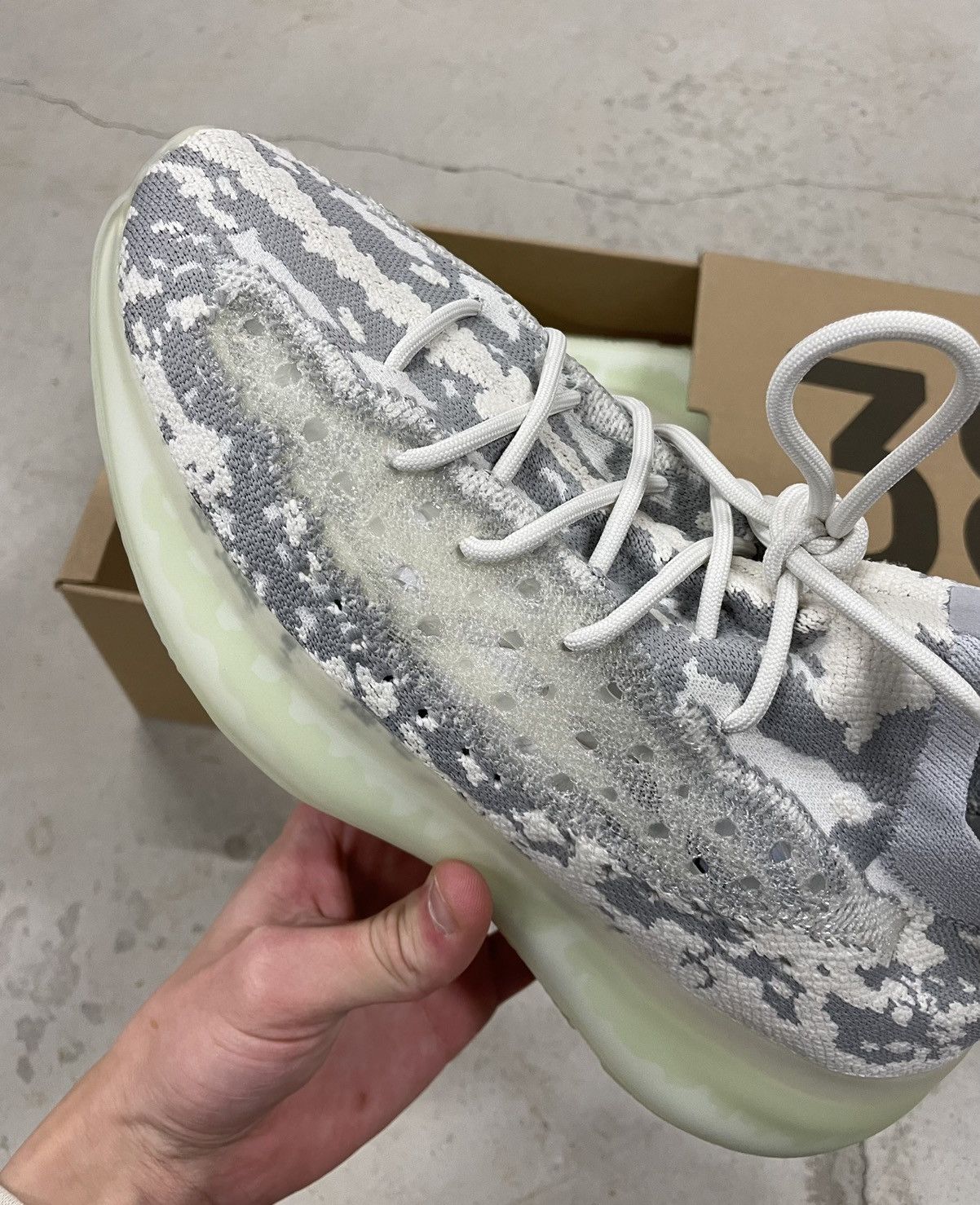 Adidas × Kanye West (2019) Kanye West x Adidas Yeezy 380 Alien (OG) Size : 10 Size US 10 / EU 43 - 4 Thumbnail