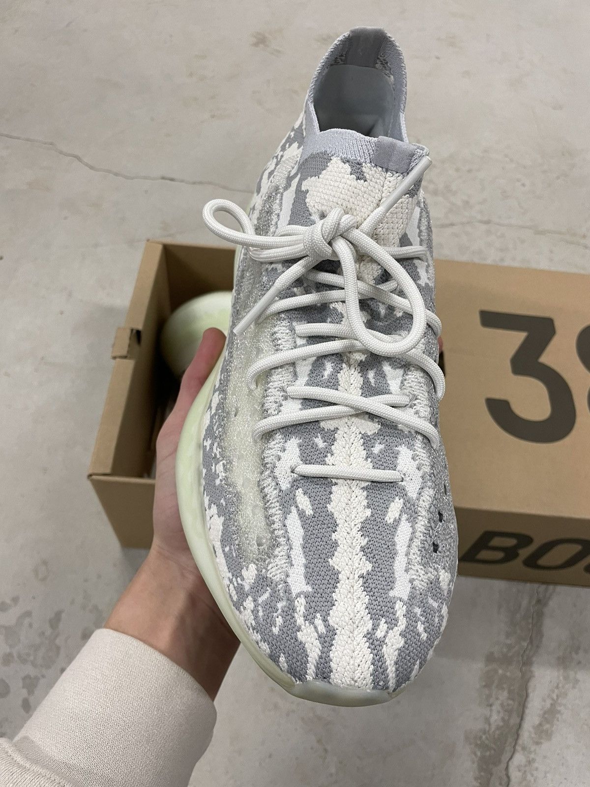 Adidas × Kanye West (2019) Kanye West x Adidas Yeezy 380 Alien (OG) Size : 10 Size US 10 / EU 43 - 16 Thumbnail