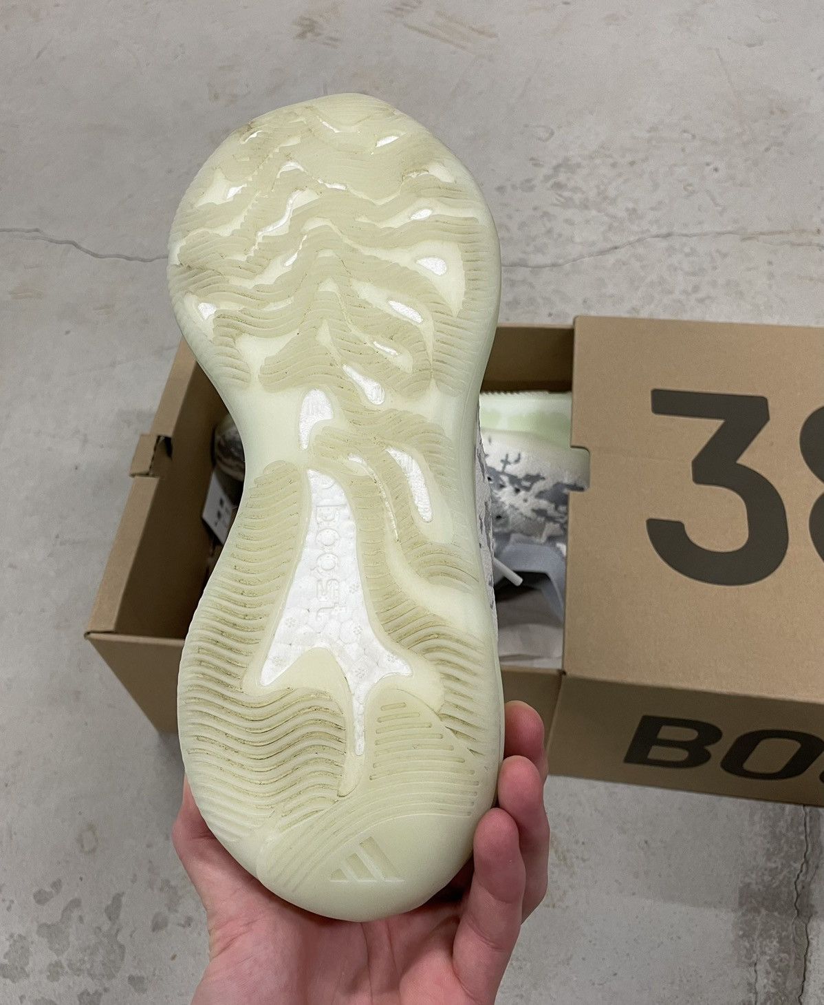 Adidas × Kanye West (2019) Kanye West x Adidas Yeezy 380 Alien (OG) Size : 10 Size US 10 / EU 43 - 10 Thumbnail
